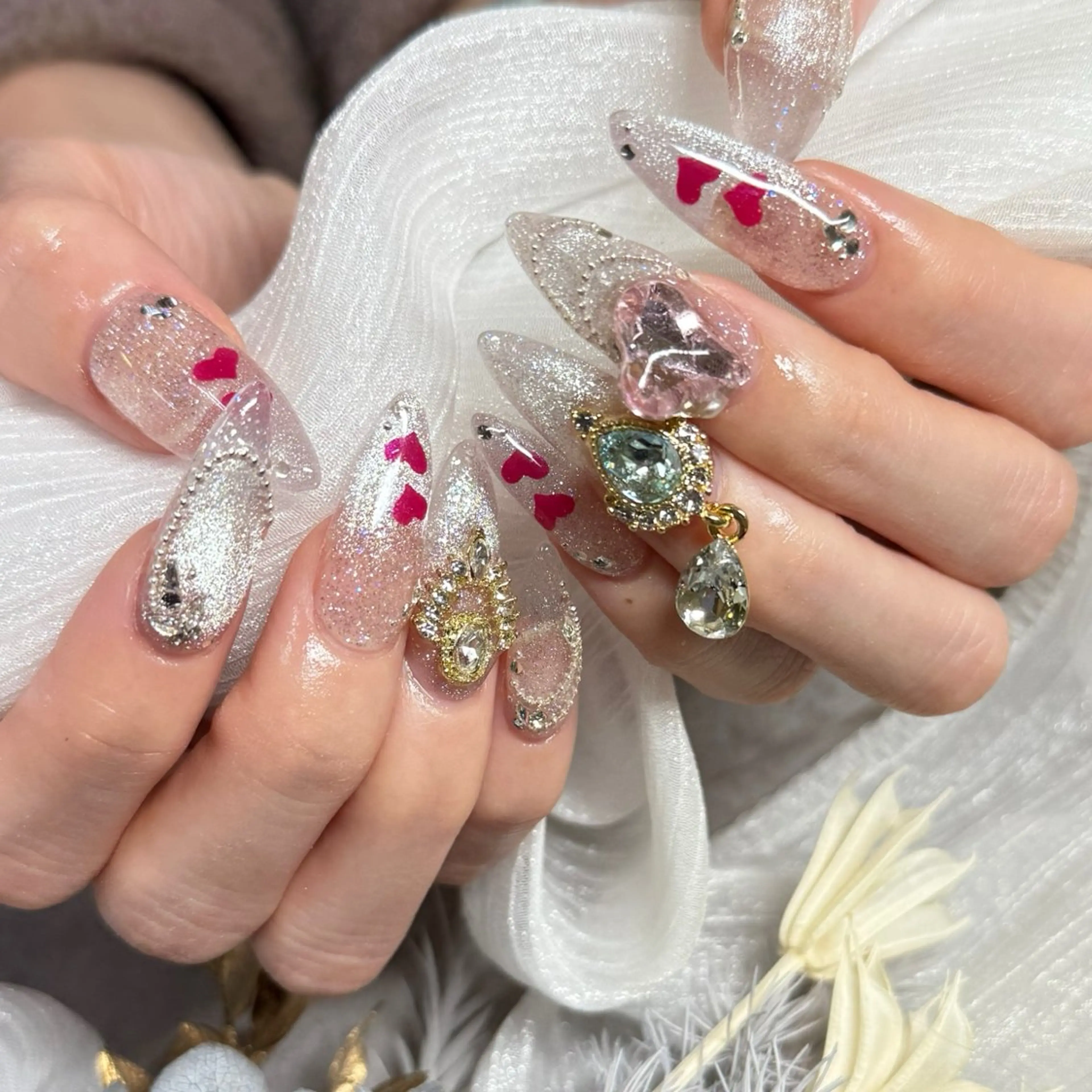 ネイル クリアネイル 長さ出し ガーリー バレンタイン ハンドネイル ネイルサロン チュルのネイルデザイン