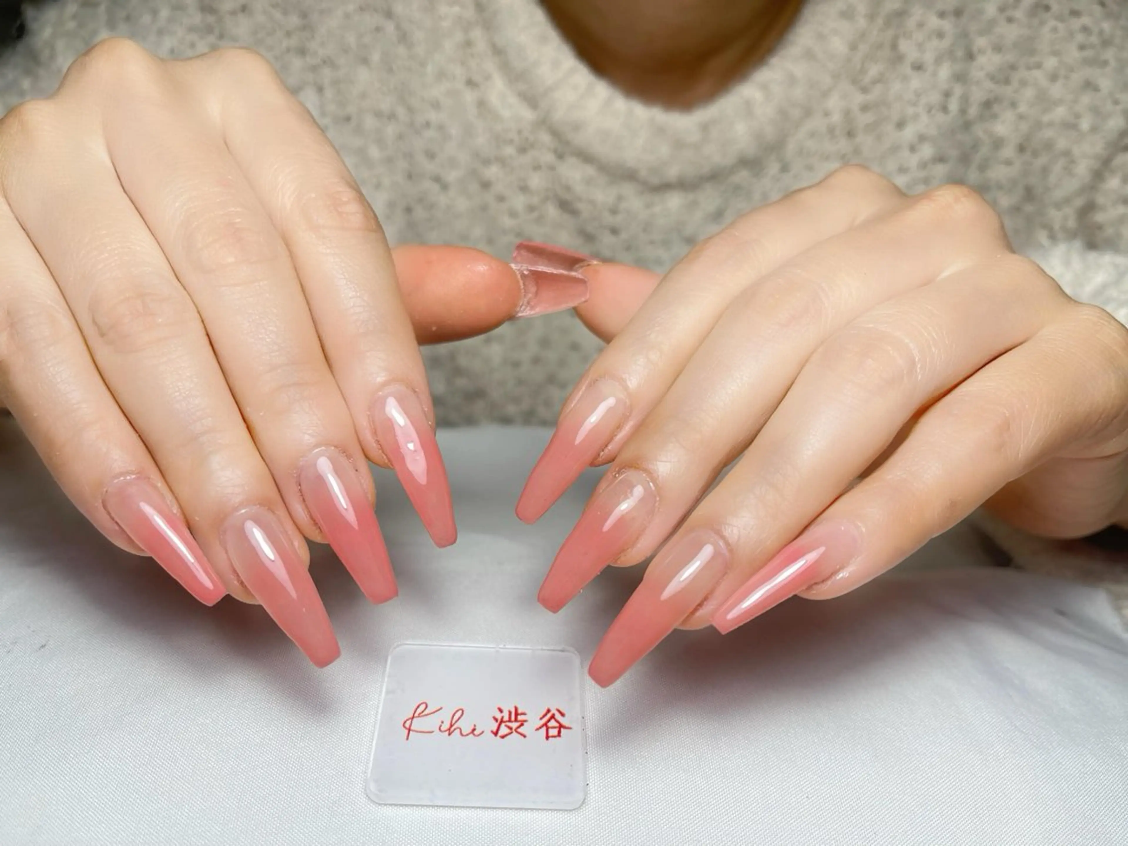 ネイル アートネイル フレンチネイル ジェルネイル グラデーション 韓国ネイル ハンドネイル 💕鈴木ユリ パラジェル/オフ無料のネイルデザイン