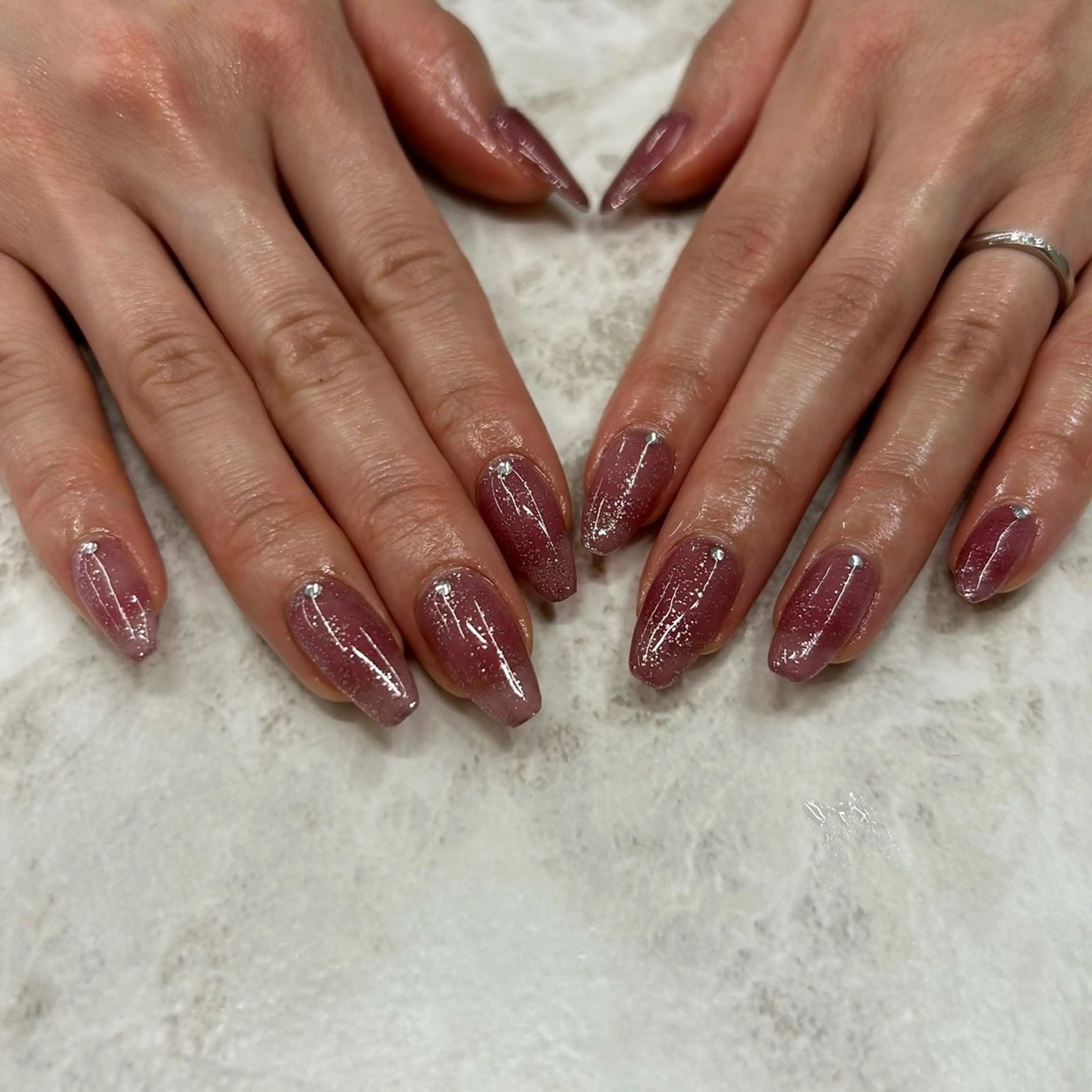 ネイル ストーンネイル ハンドネイル nailsalon meteor所属・METEOR💫 staffのネイルデザイン