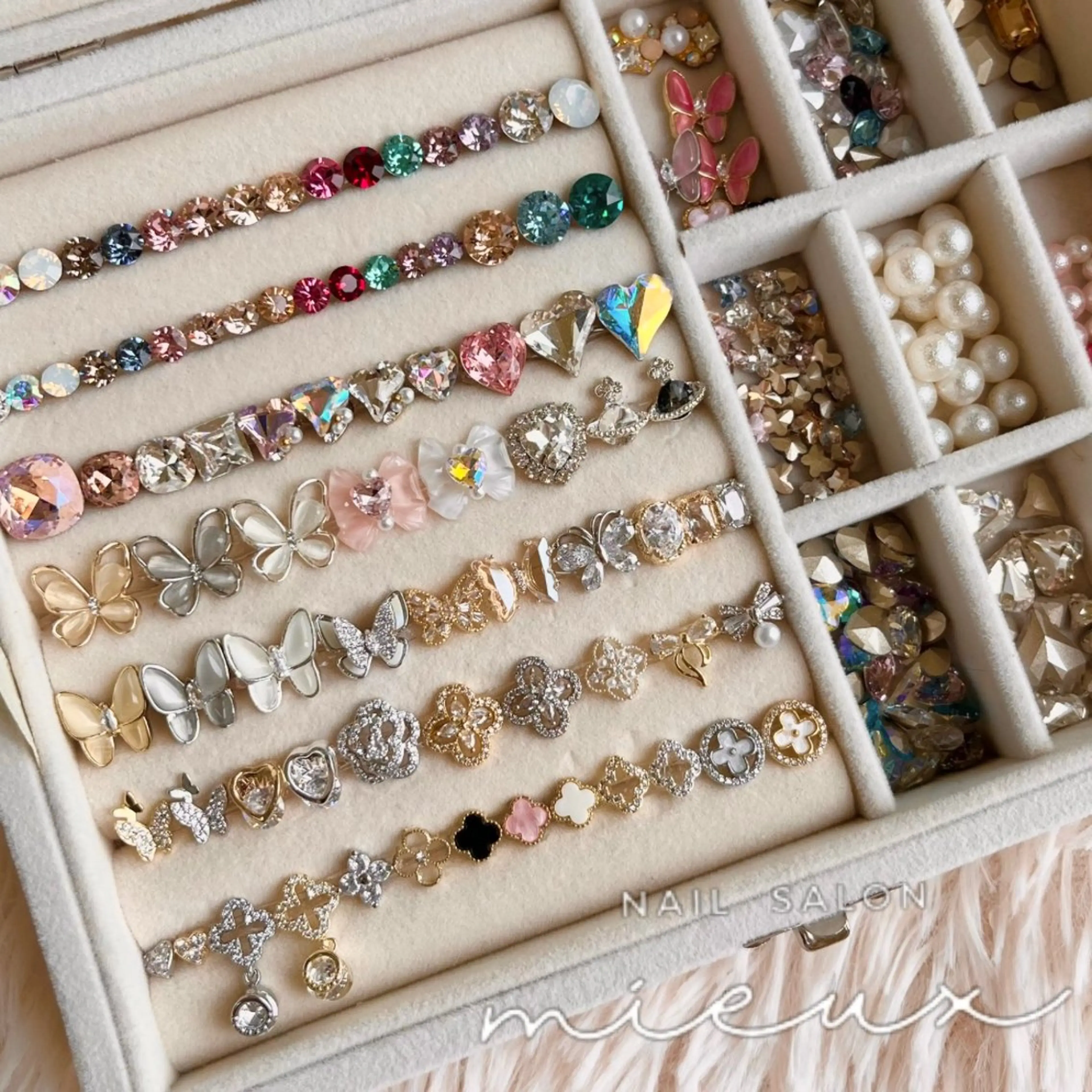 ネイル nail salon mieux所属・nailsalon mieuxのネイルデザイン