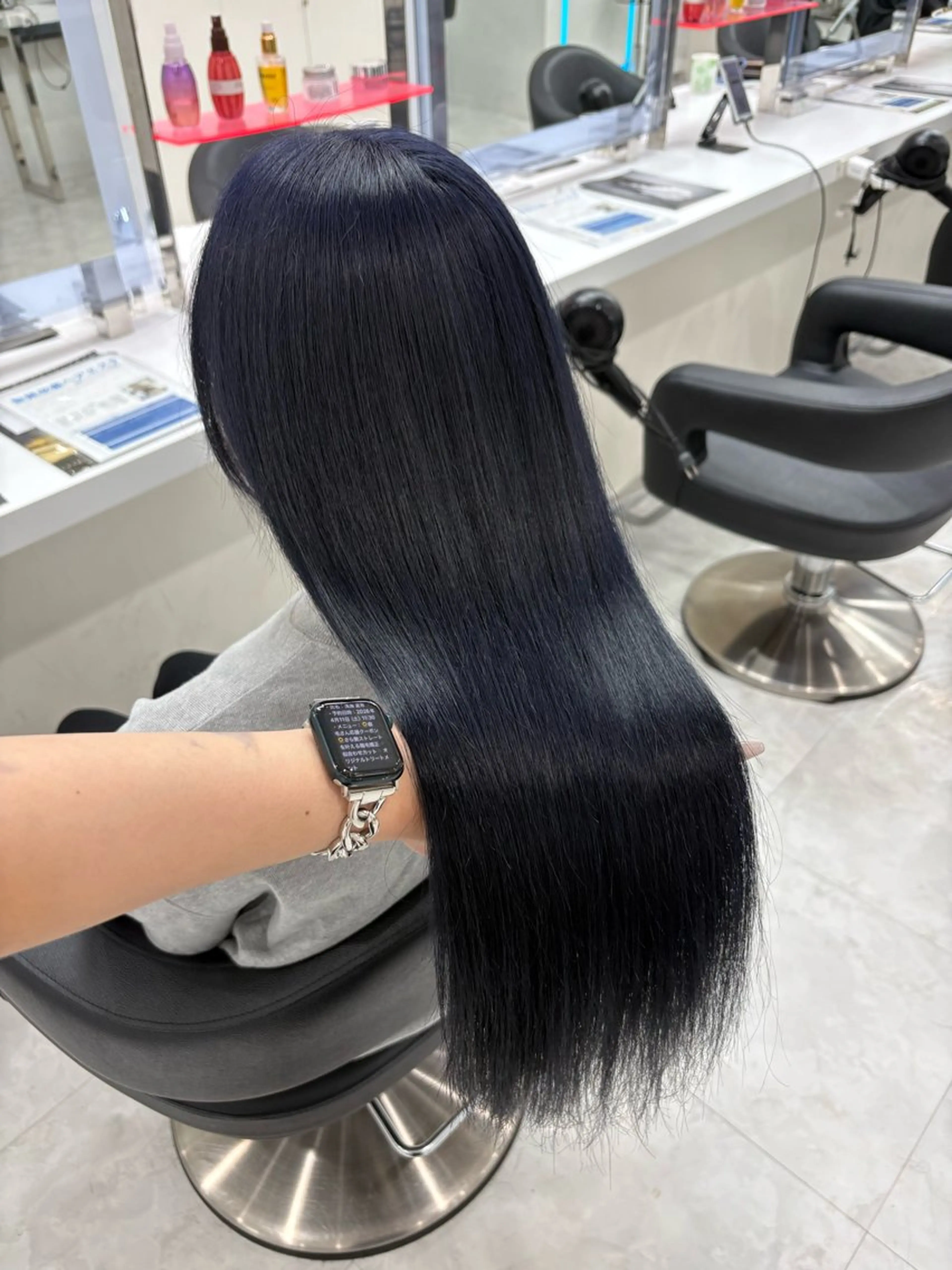 ロング カラー ヘアカラー 🎀RIN🎀 縮毛矯正🩶暗髪のヘアスタイル