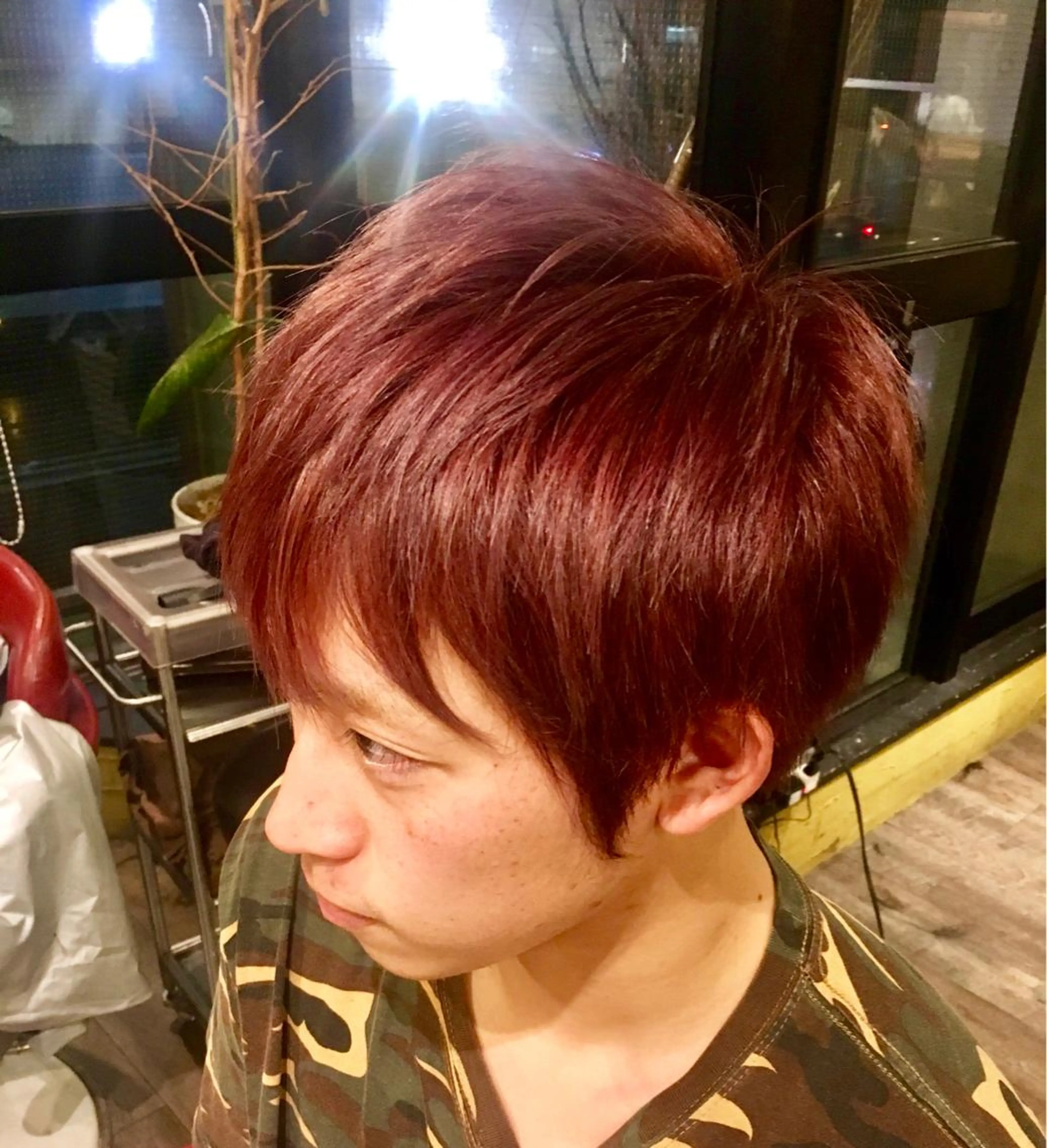 カラー メンズ メンズブリーチ メンズショート アッシュ ブリーチ ピンクカラー 関谷 慎吾のヘアスタイル