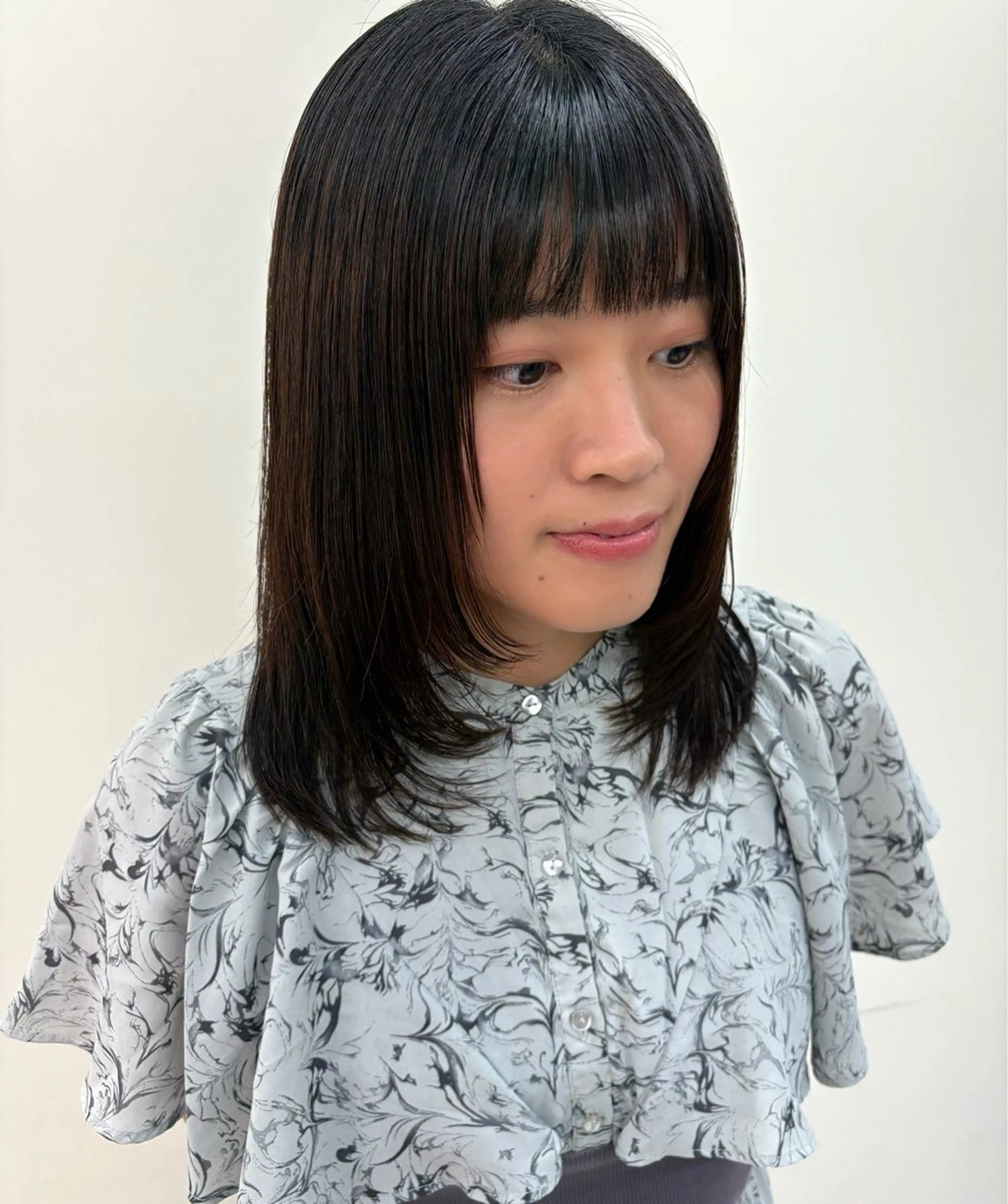 ミディアム 顔周りカット レイヤーカット 縮毛矯正 🫧ナギサ/本厚木/ ボブ/ミディアム🫧のヘアスタイル