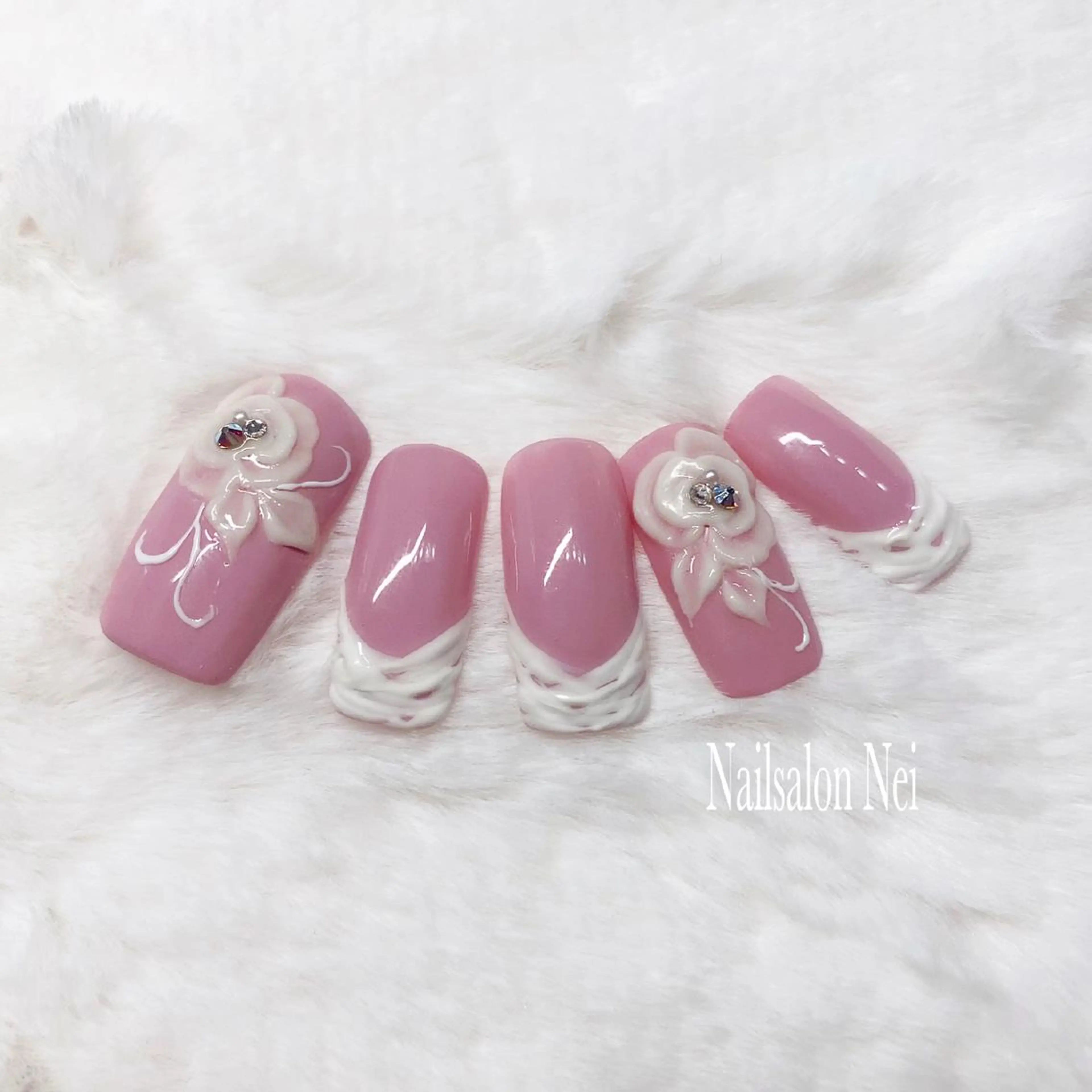 ネイル Nailsalon Ｒ《喜多見3分》のネイルデザイン