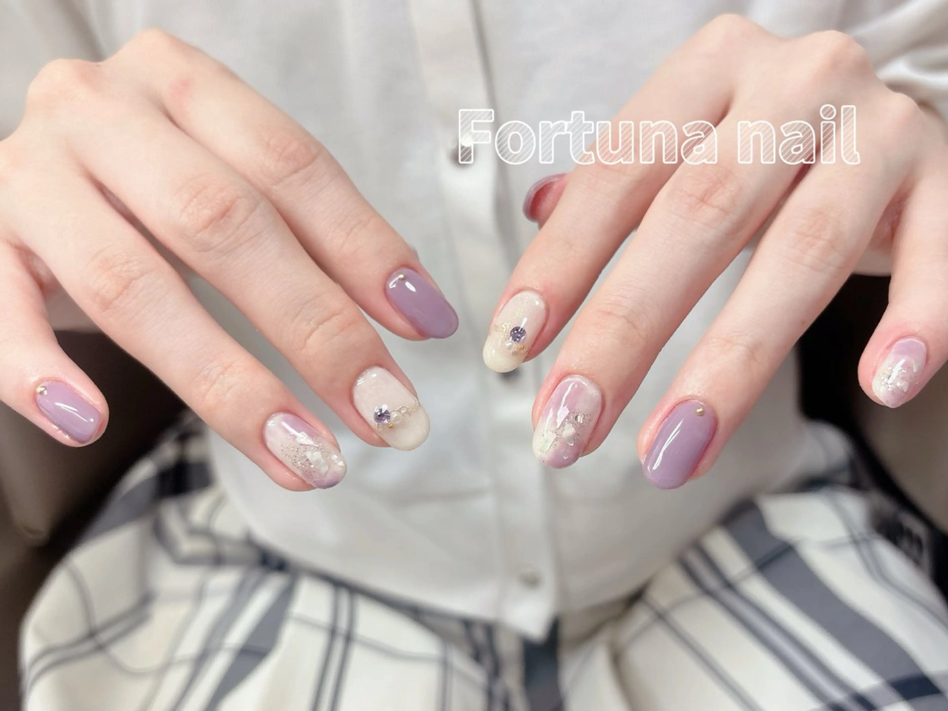 ネイル ハンドネイル Nail •Head スパFortunaのネイルデザイン