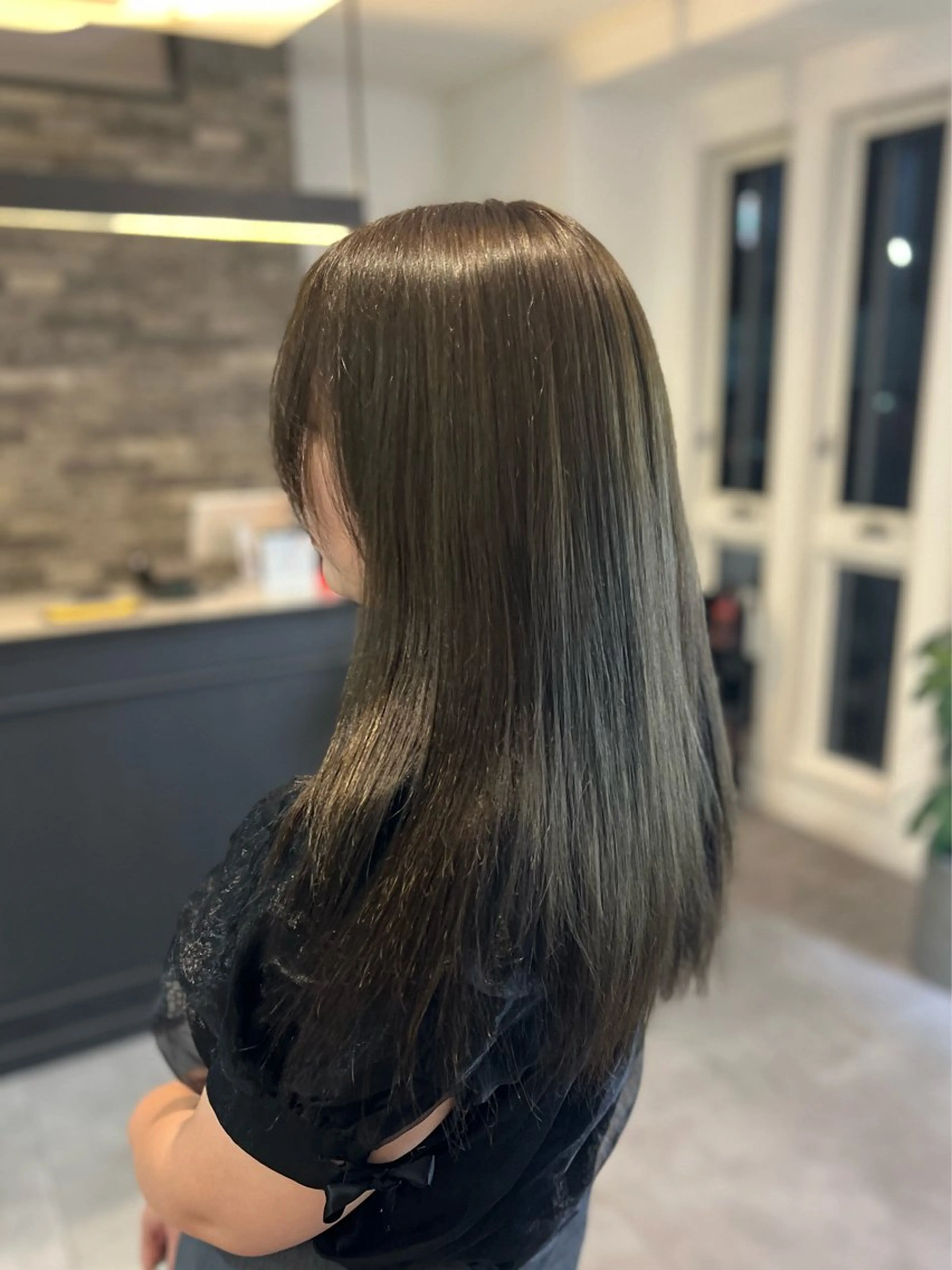 ロング カラー ベージュカラー オリーブベージュ Dia ‎ アキヨシ ミユのヘアスタイル