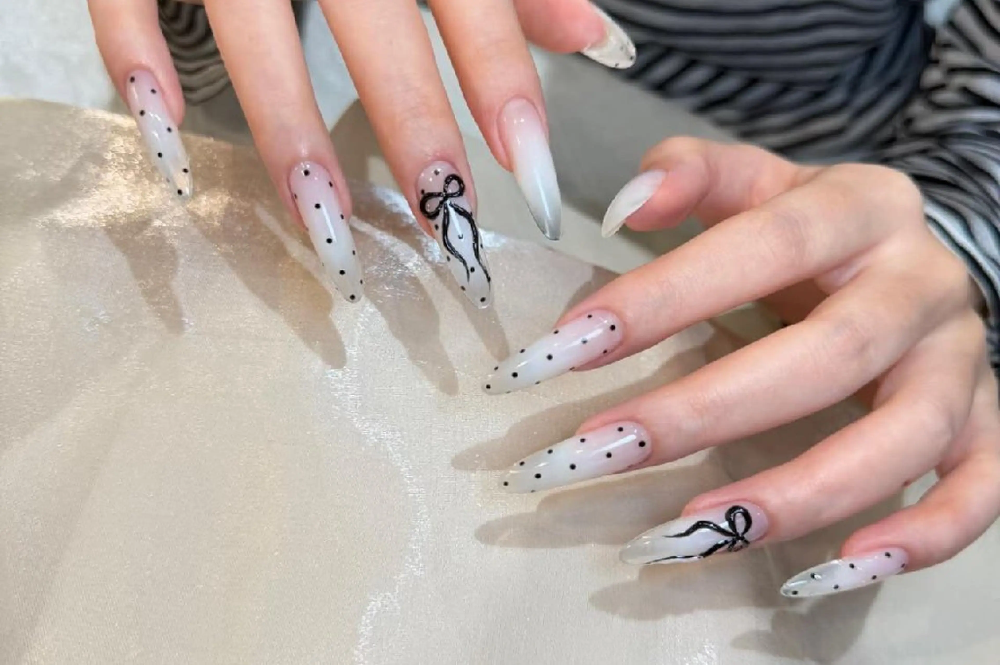 ネイル 小島 阿佑美のネイルデザイン