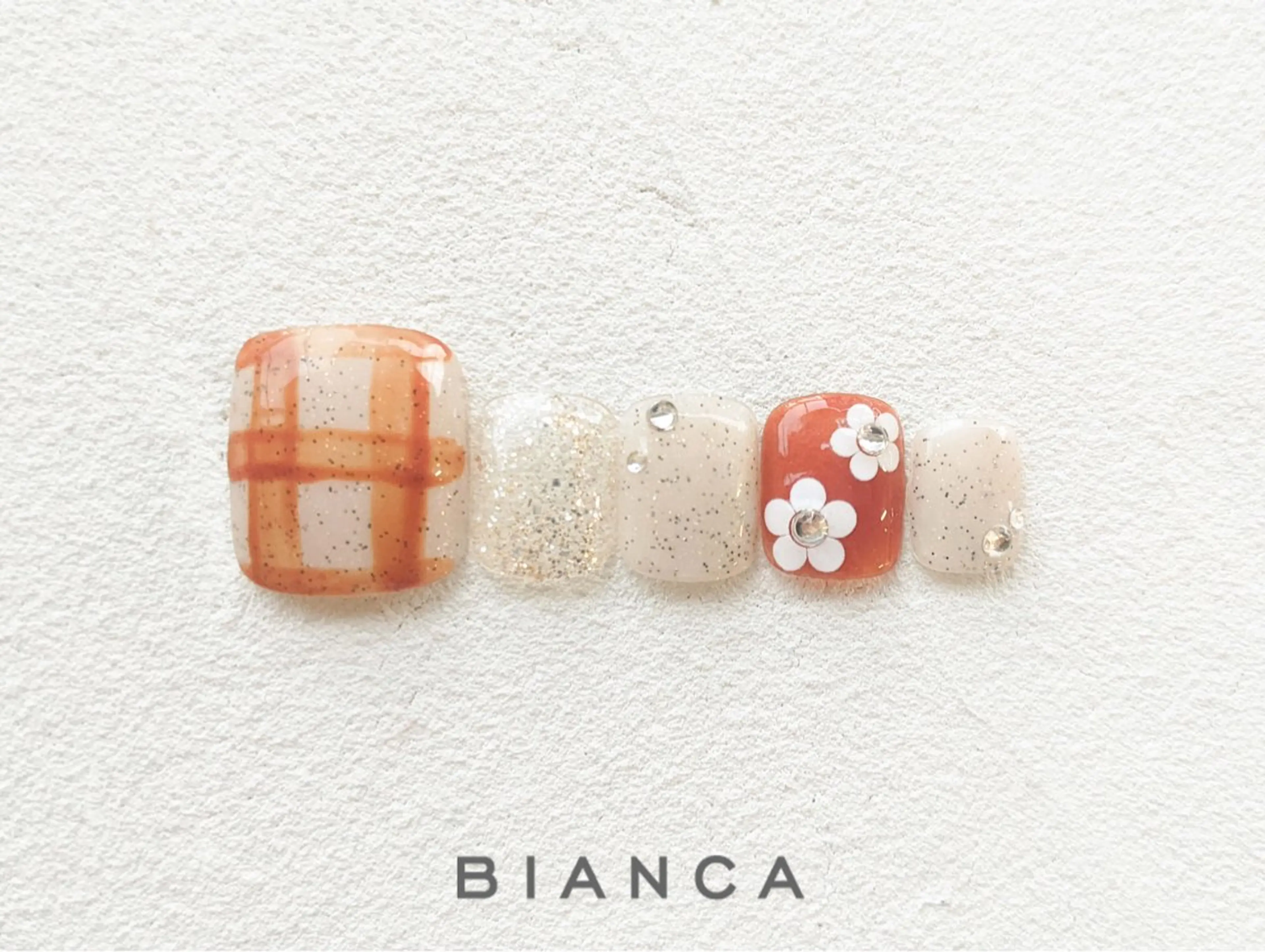 ネイル BIANCA Ouchidaのネイルデザイン