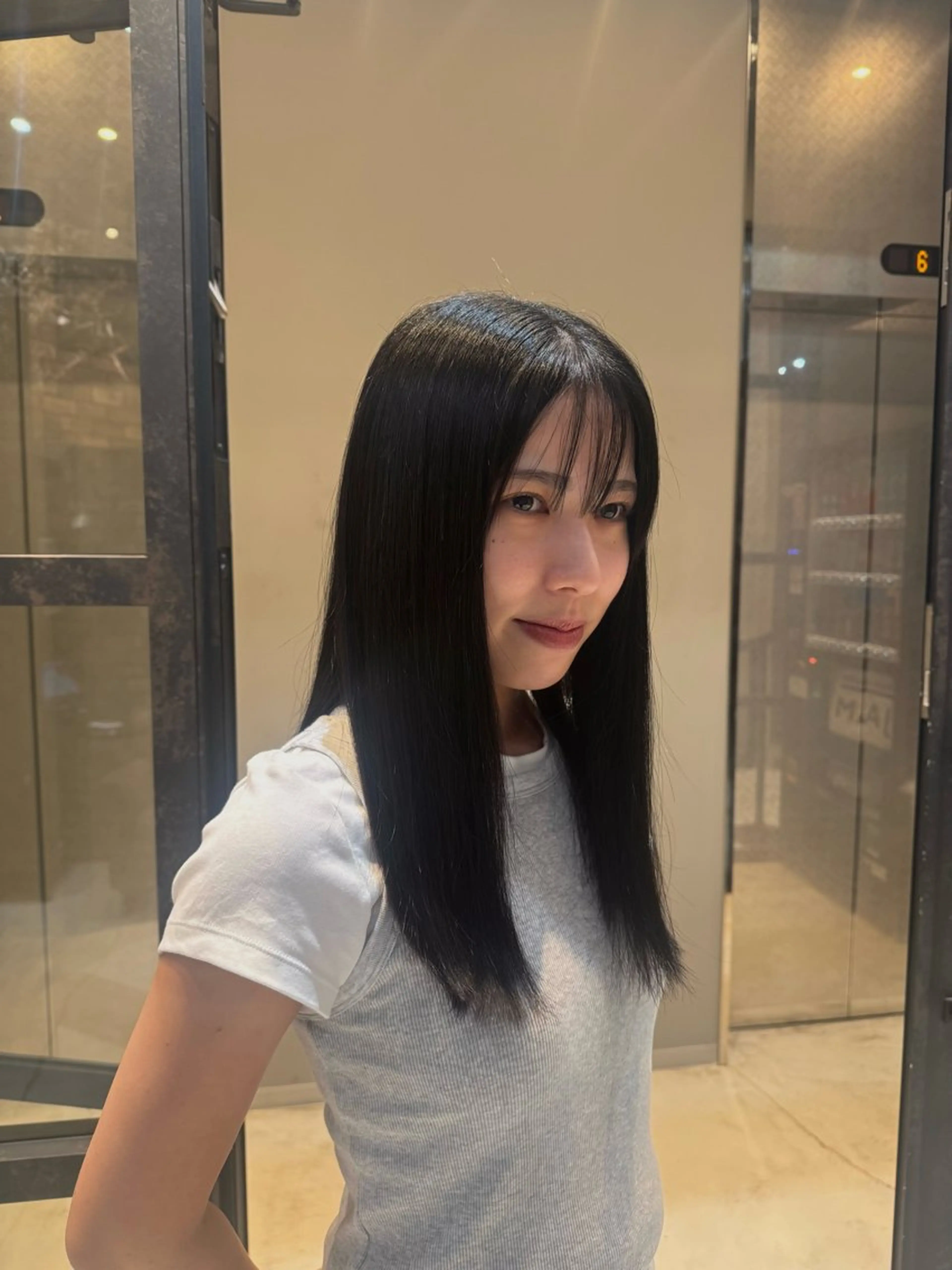 ロング カラー 大人な抜け感レイヤー remi🖤のヘアスタイル