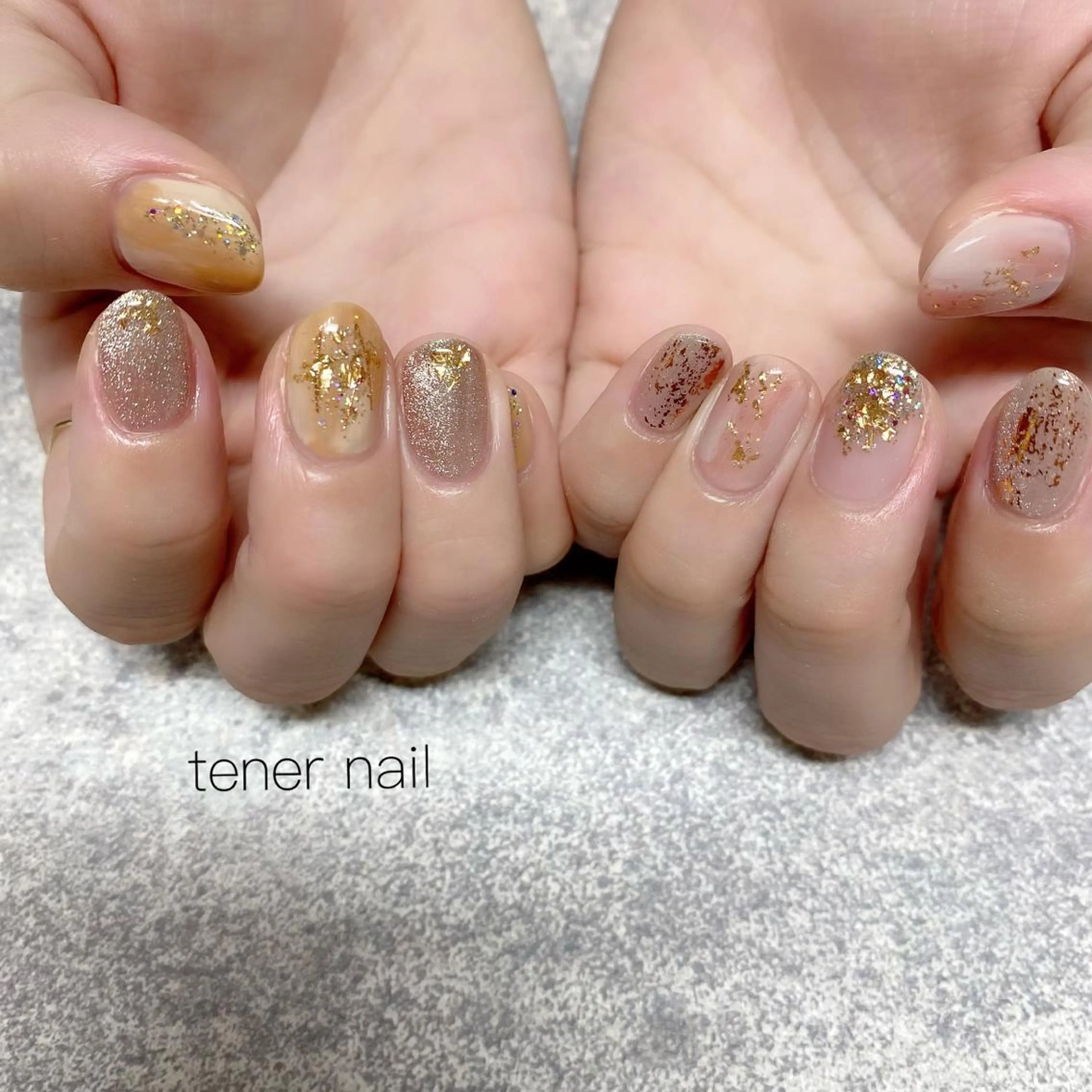 ネイル ゴールド ニュアンスネイル tener  nail  テネルネイル所属・テネルネイル tener nailのネイルデザイン