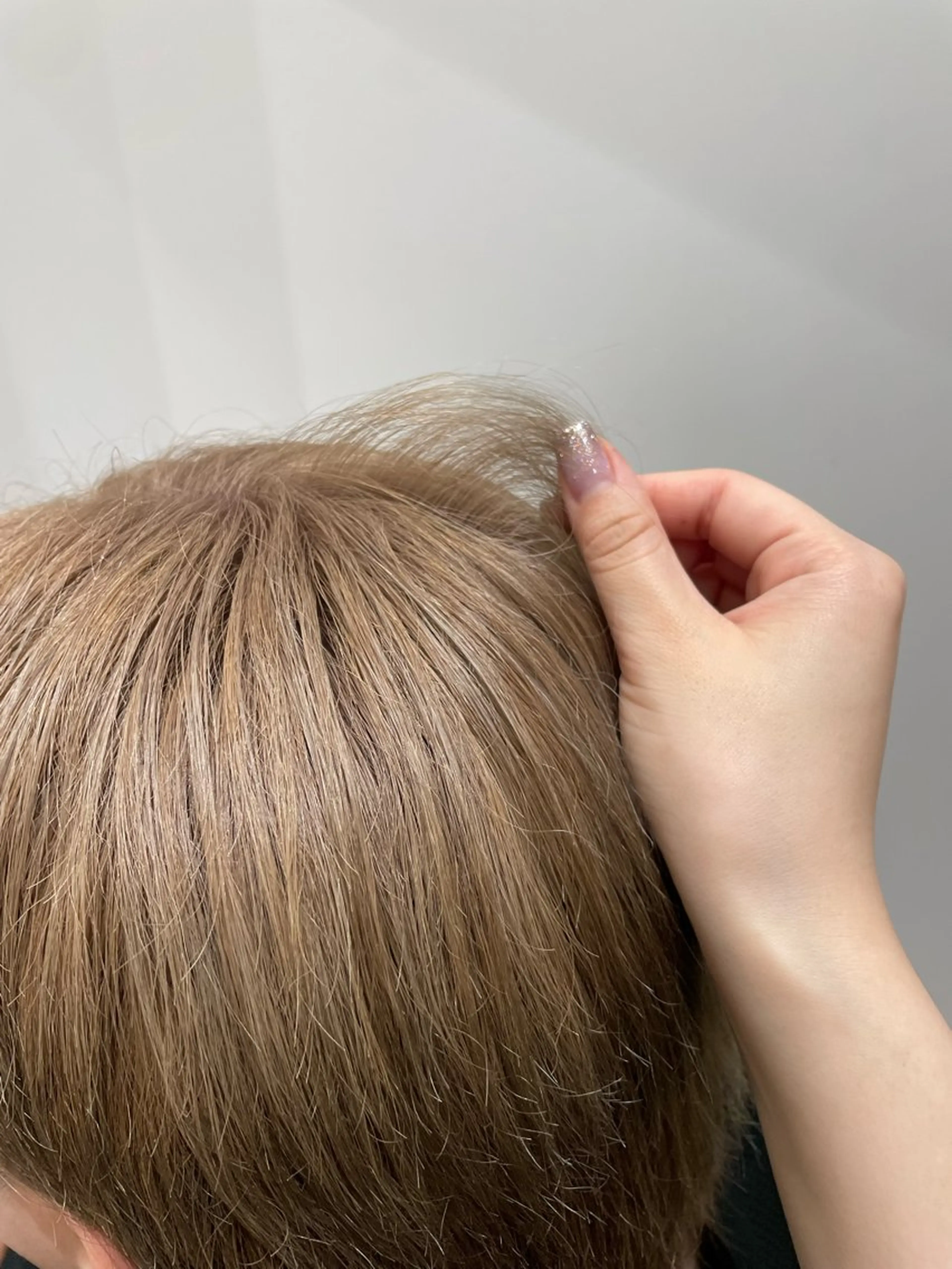 カラー Miu🤍ショート/ 顔周りカットのヘアスタイル