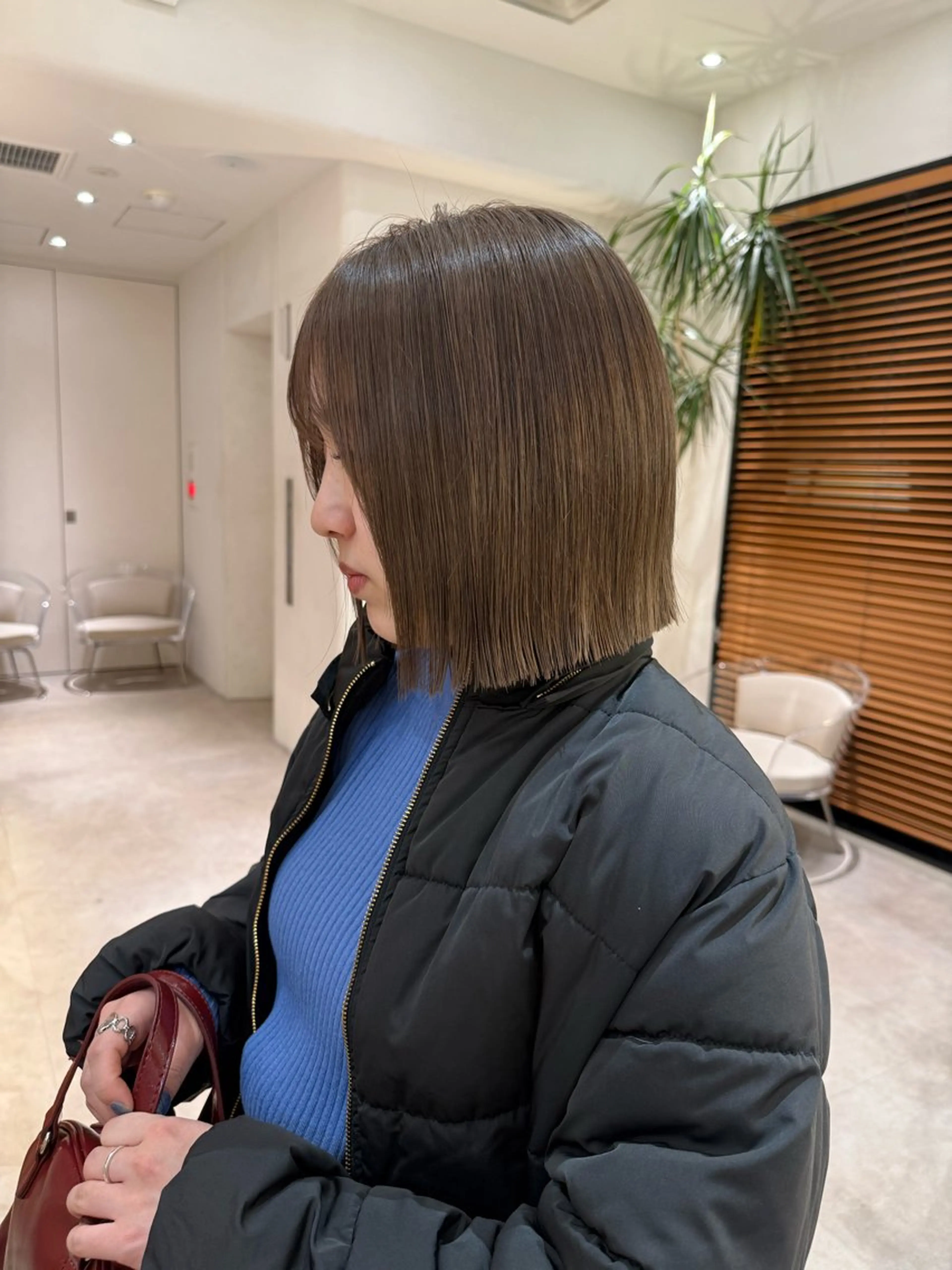 ミディアム カラー 切りっぱなしボブ ショートボブ ボブレイヤー 透明感カラー ボブ カット ヘアカラー トリートメント 田中航平/渋谷ボブ/ レイヤーボブのヘアスタイル