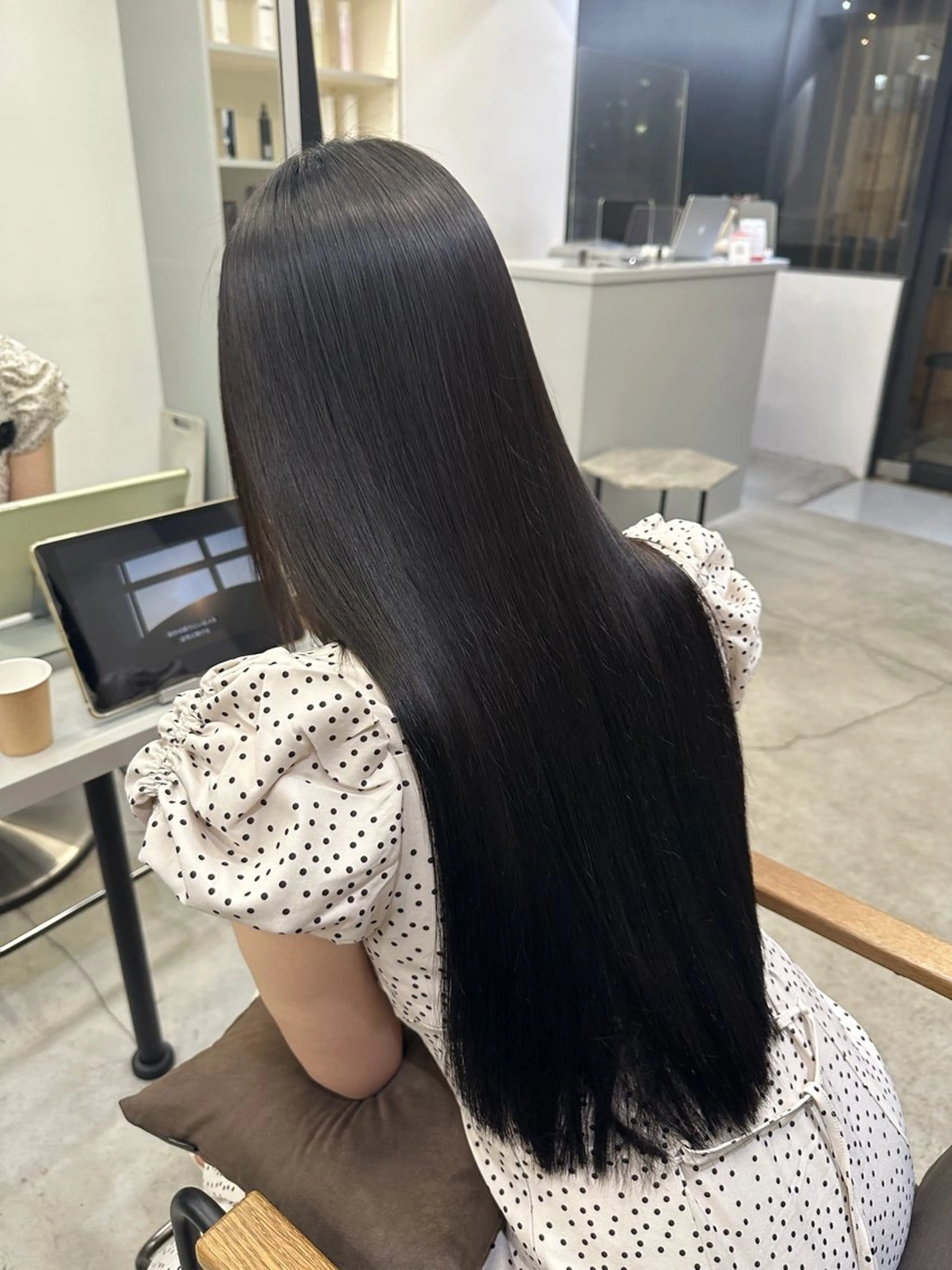 ロング 縮毛矯正 絶対綺麗な暖色カラー 🎯あります✨増渕✨のヘアスタイル