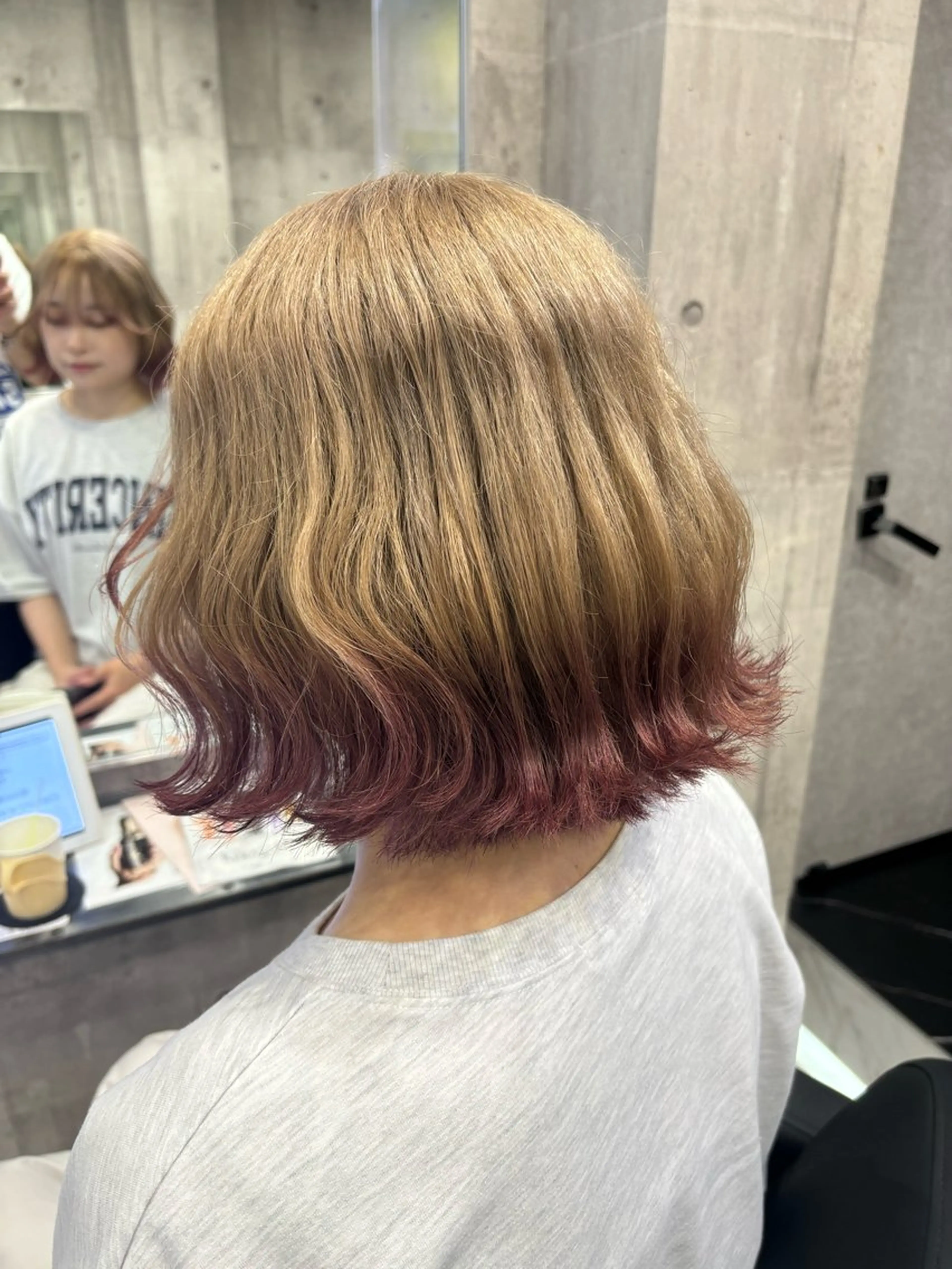 ショート ヘアカラー トリートメント ボブ/ブリーチなし艶 カラー🫧sHOMaのヘアスタイル