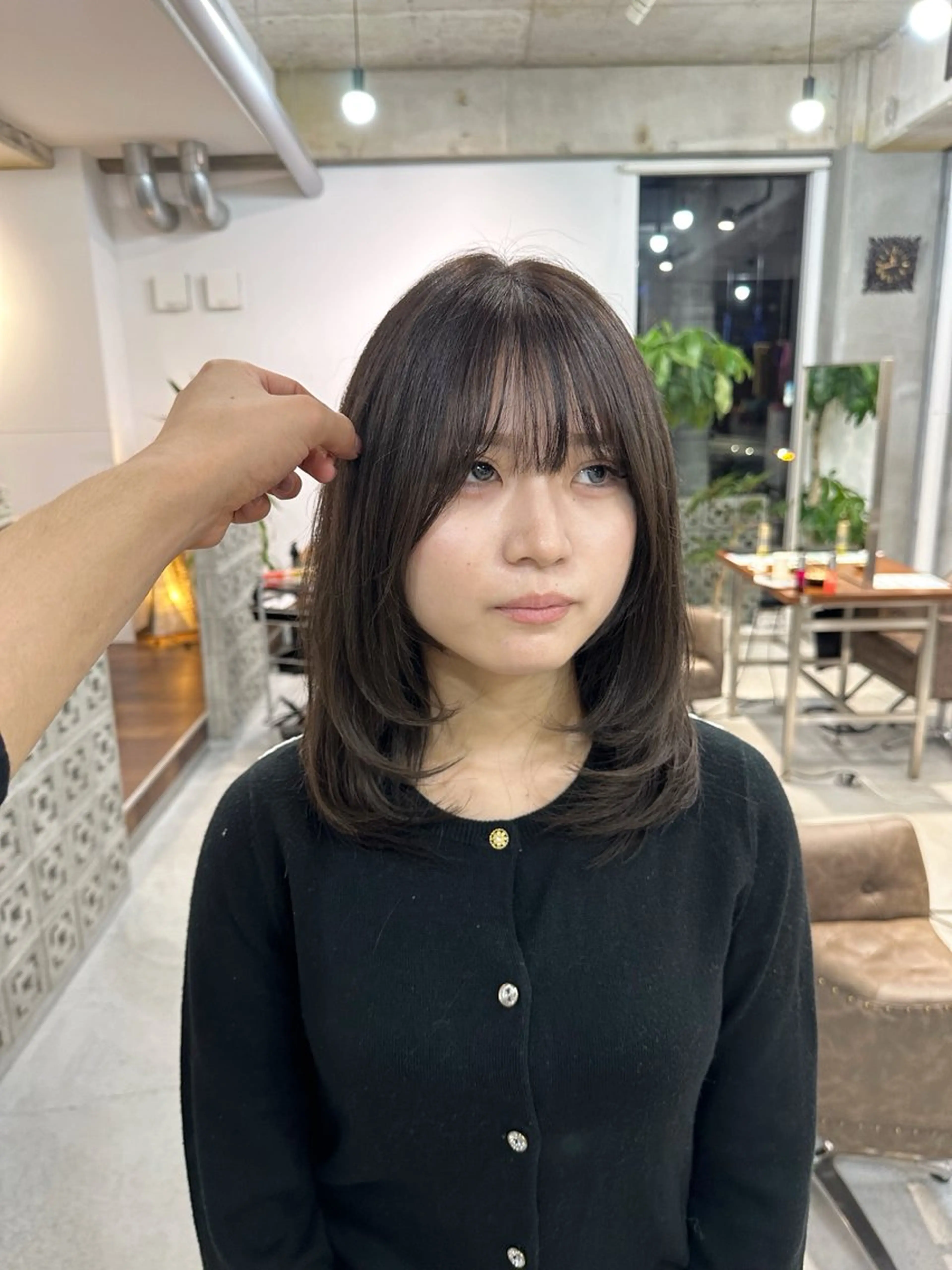 ミディアム カラー 顔周りカット レイヤーカット カット ヘアカラー トリートメント カイリ /レイヤーカットのヘアスタイル