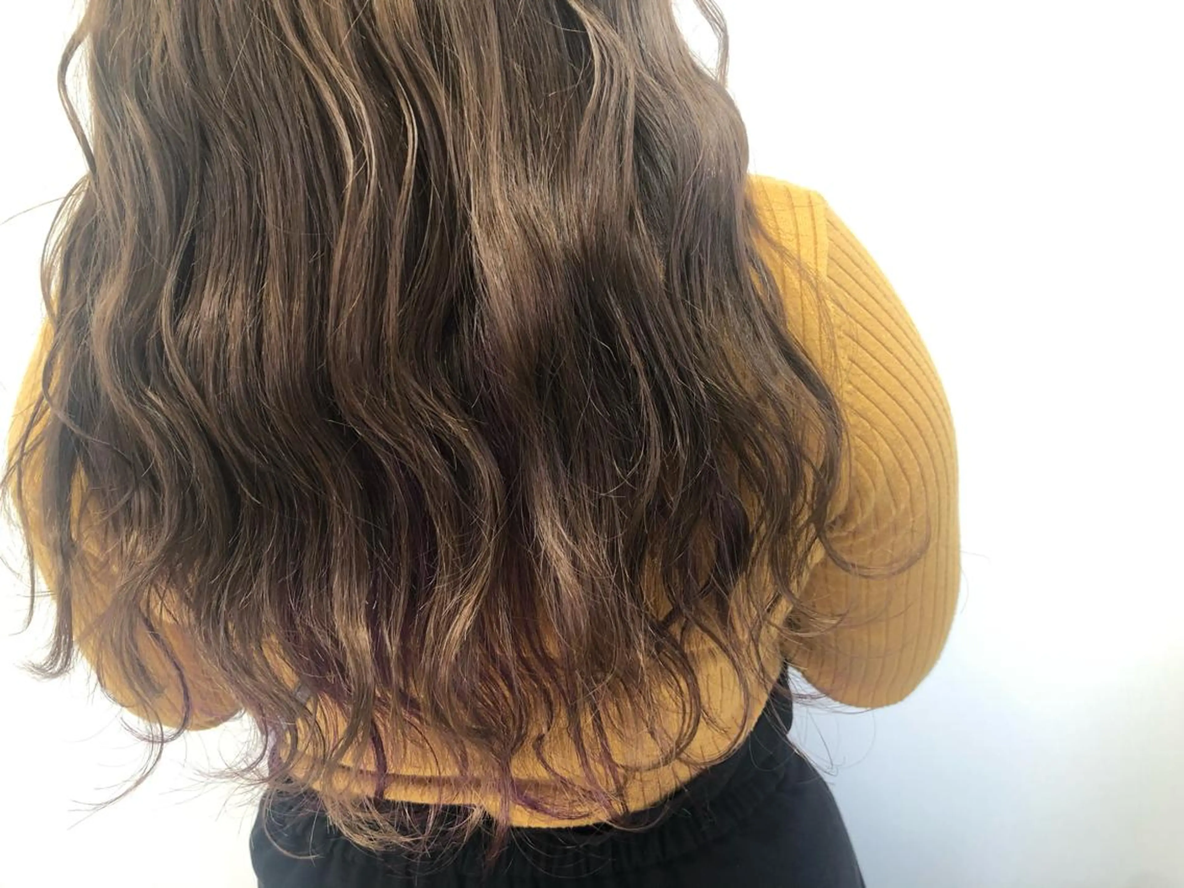 ロング カラー ベージュ指名No1 加賀詩織のヘアスタイル