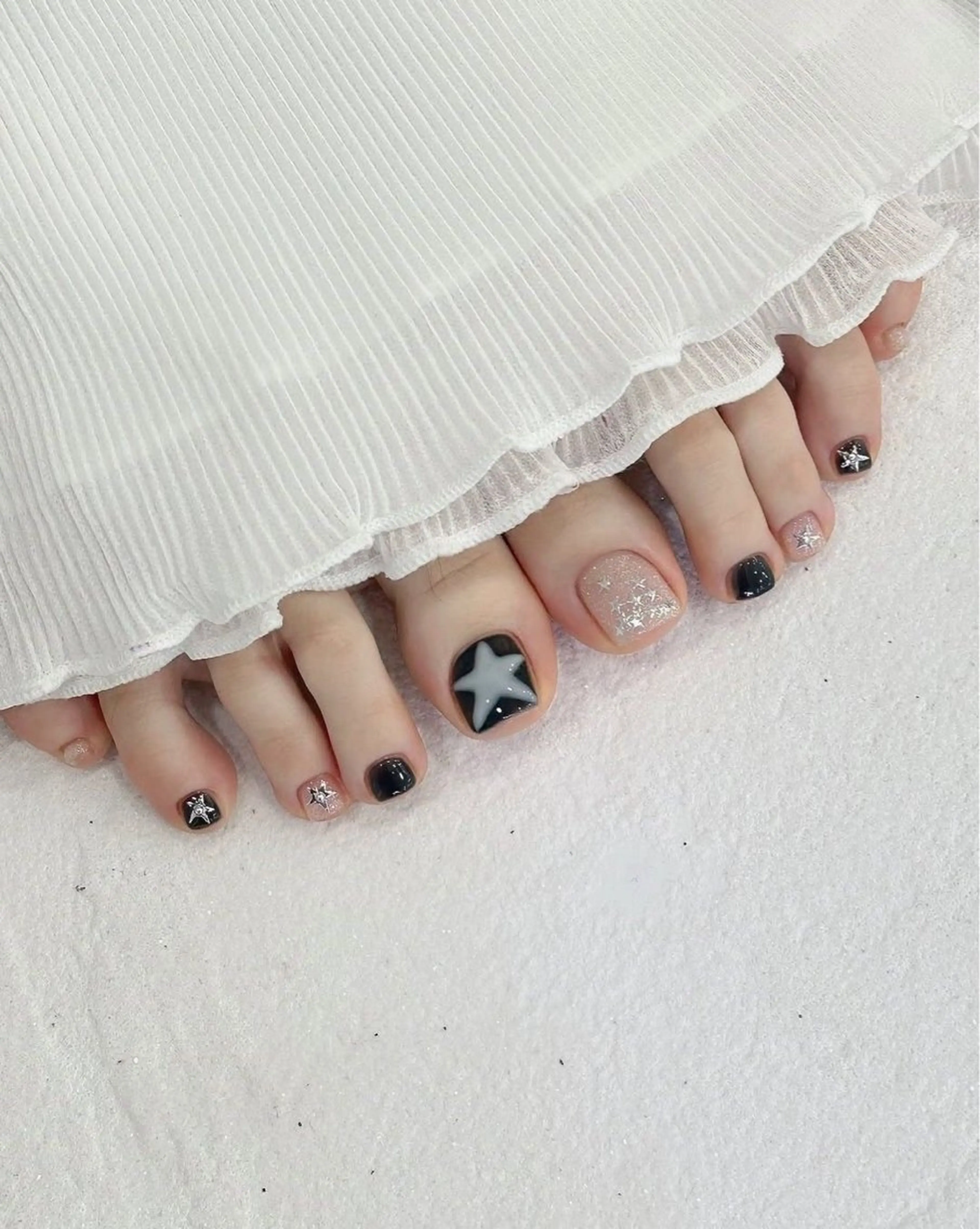 ネイル フレンチネイル ジェルネイル マグネットネイル 持ち込み ニュアンスネイル フットネイル Ribbonnail salonのネイルデザイン