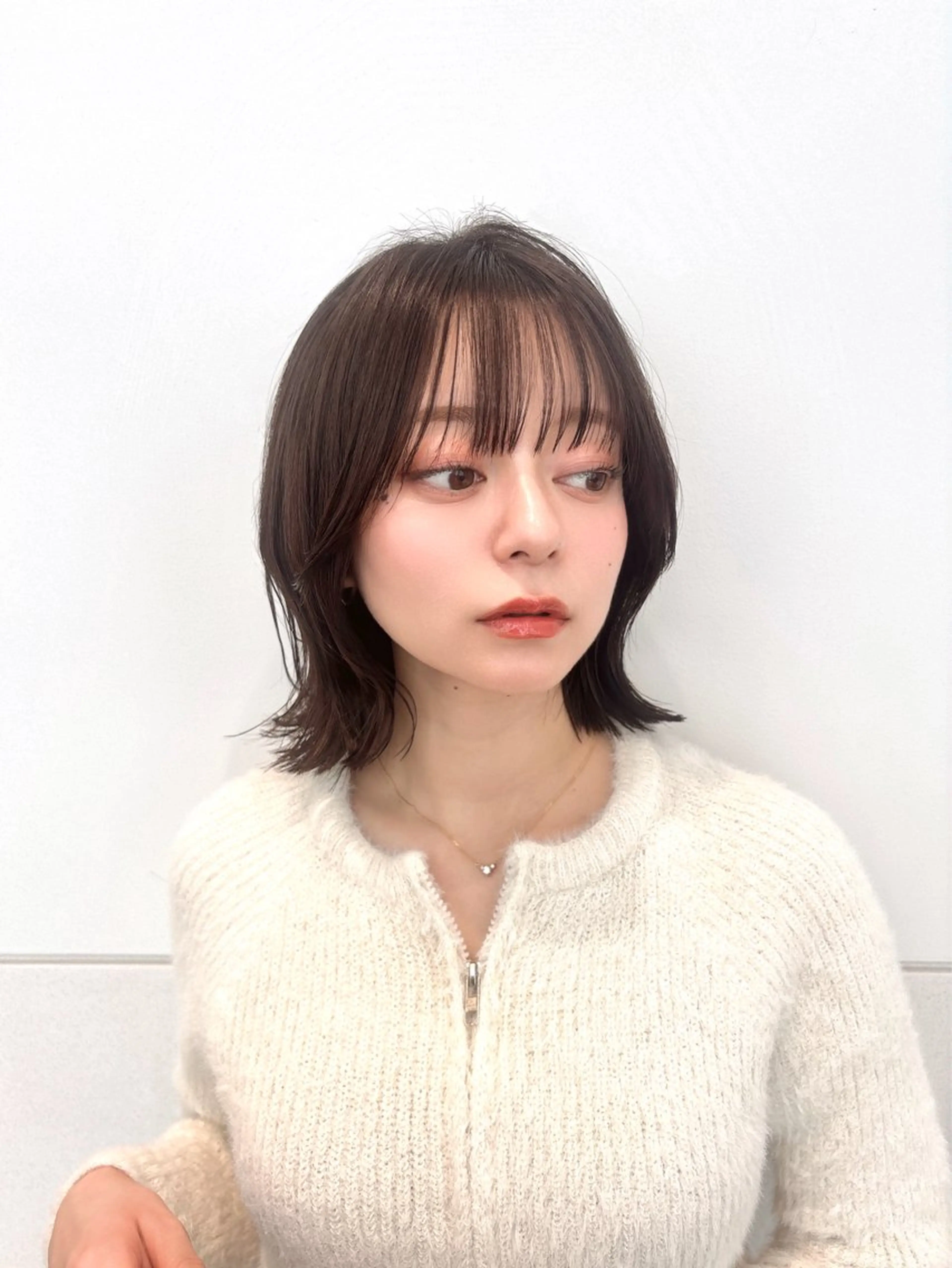 ミディアム カラー パーマ グレージュ ボブ くびれヘア カット ヘアカラー 縮毛矯正 トリートメント 🍀本格ヘッドスパ 👑髪質改善🍀英司のヘアスタイル