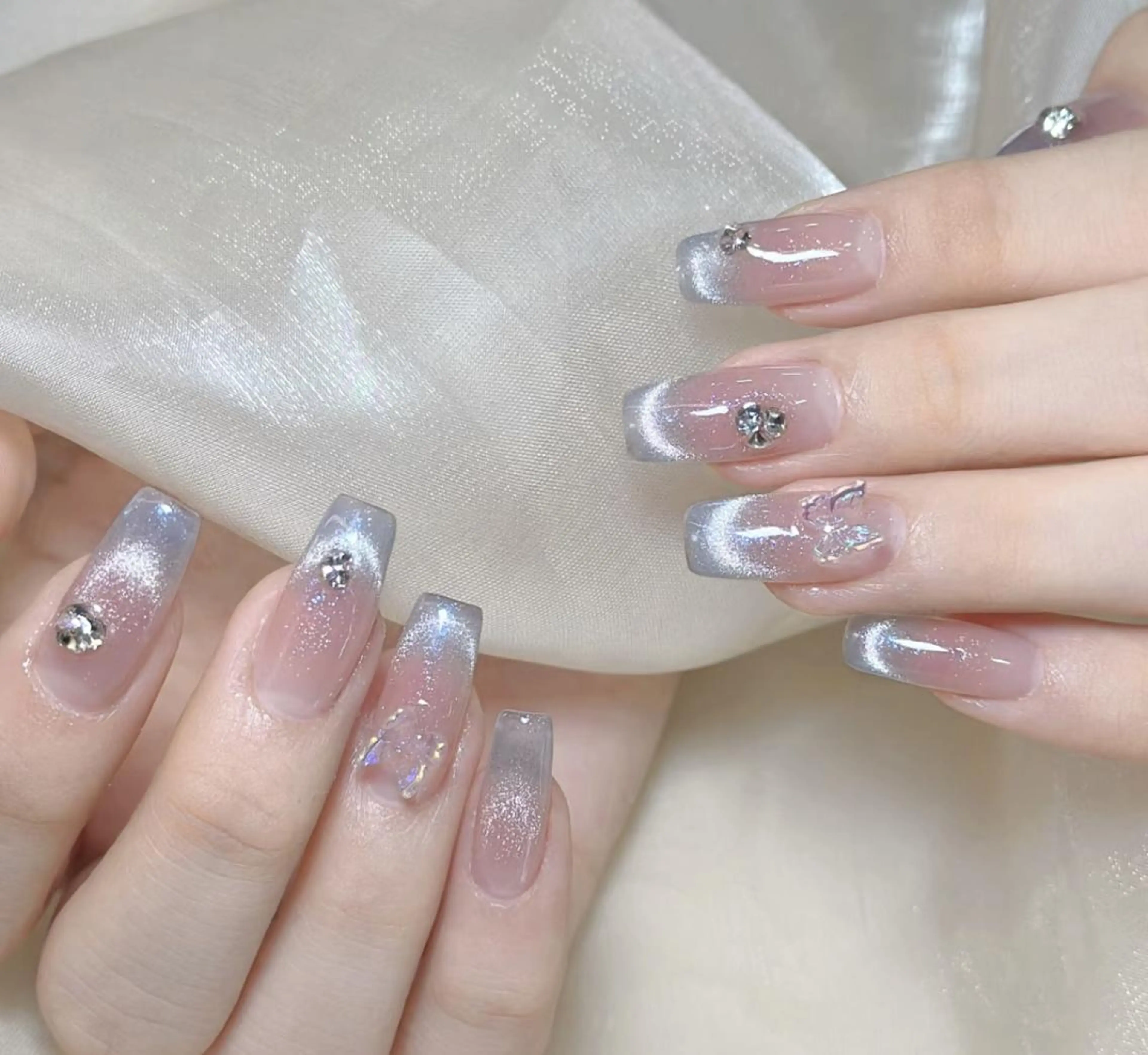 ネイル ハンドネイル 🎀 Ayaka_nailのネイルデザイン