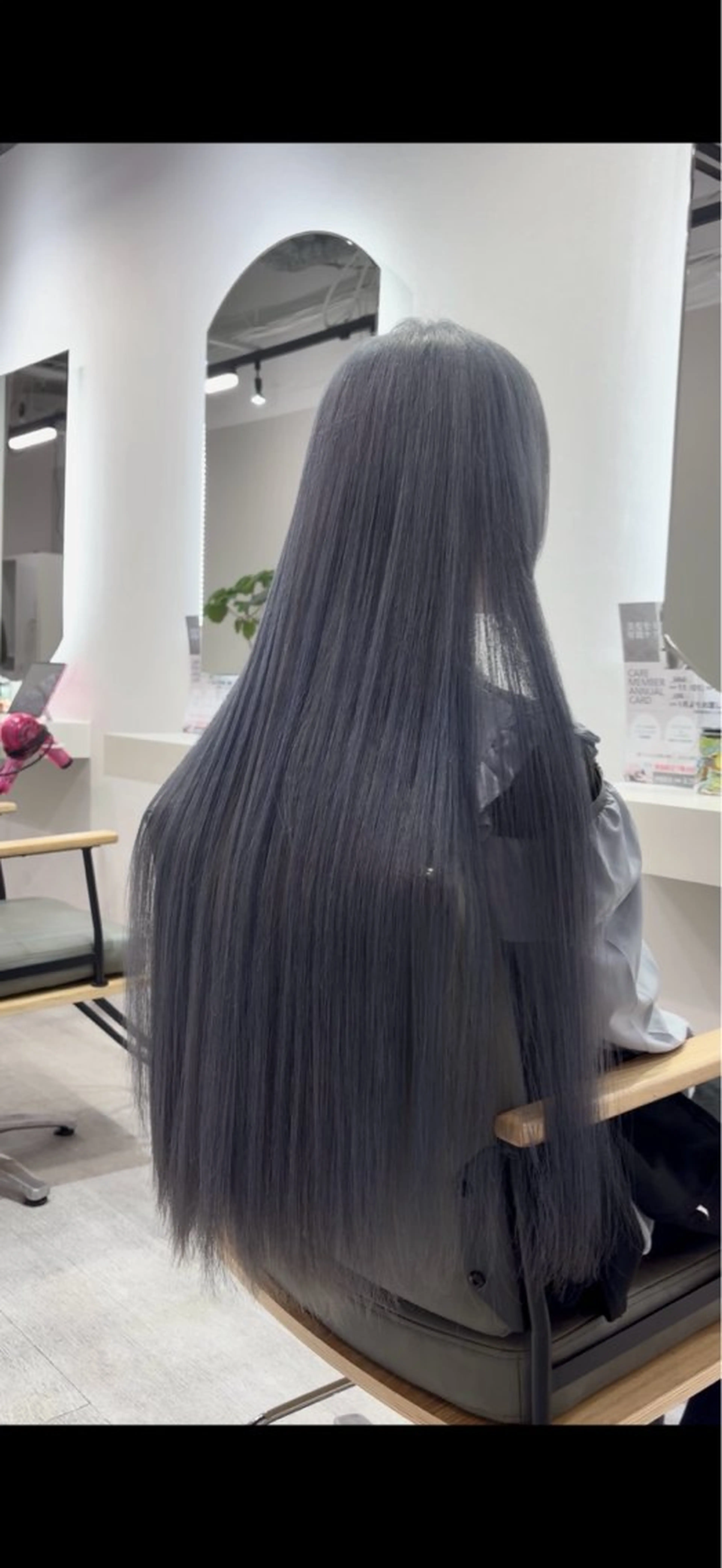 ロング カラー ブルーカラー ブルーグレー シルバー 🍿川越torie MIREI🍿のヘアスタイル