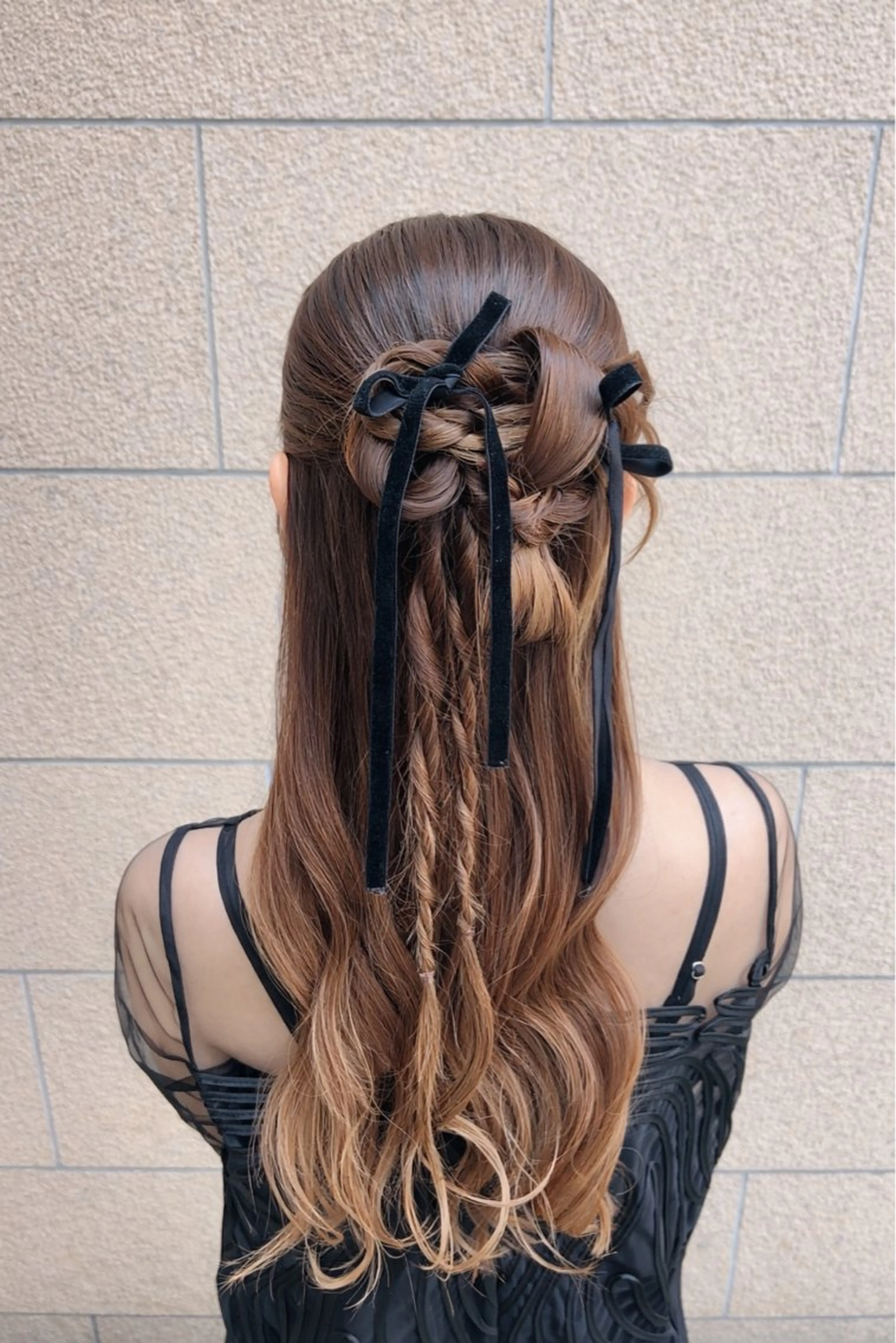 ヘアアレンジ ヘアセット KANA 駐車場ありお子様歓迎のマツエク・マツパデザイン