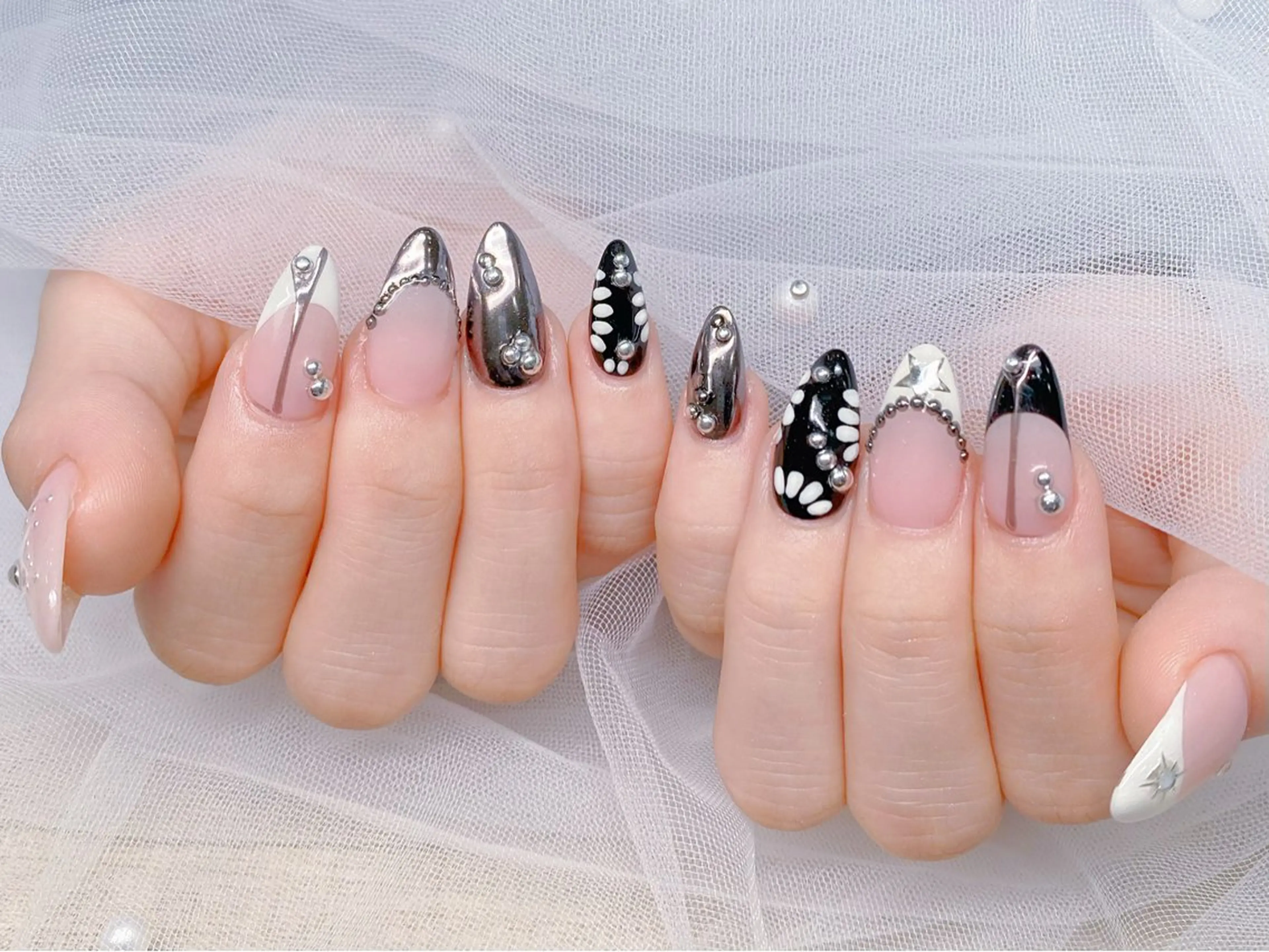 ネイル オーロラネイル ブルー チークネイル フットネイル フレンチネイル ハンドネイル チップ長さ出し 専門店のネイルデザイン