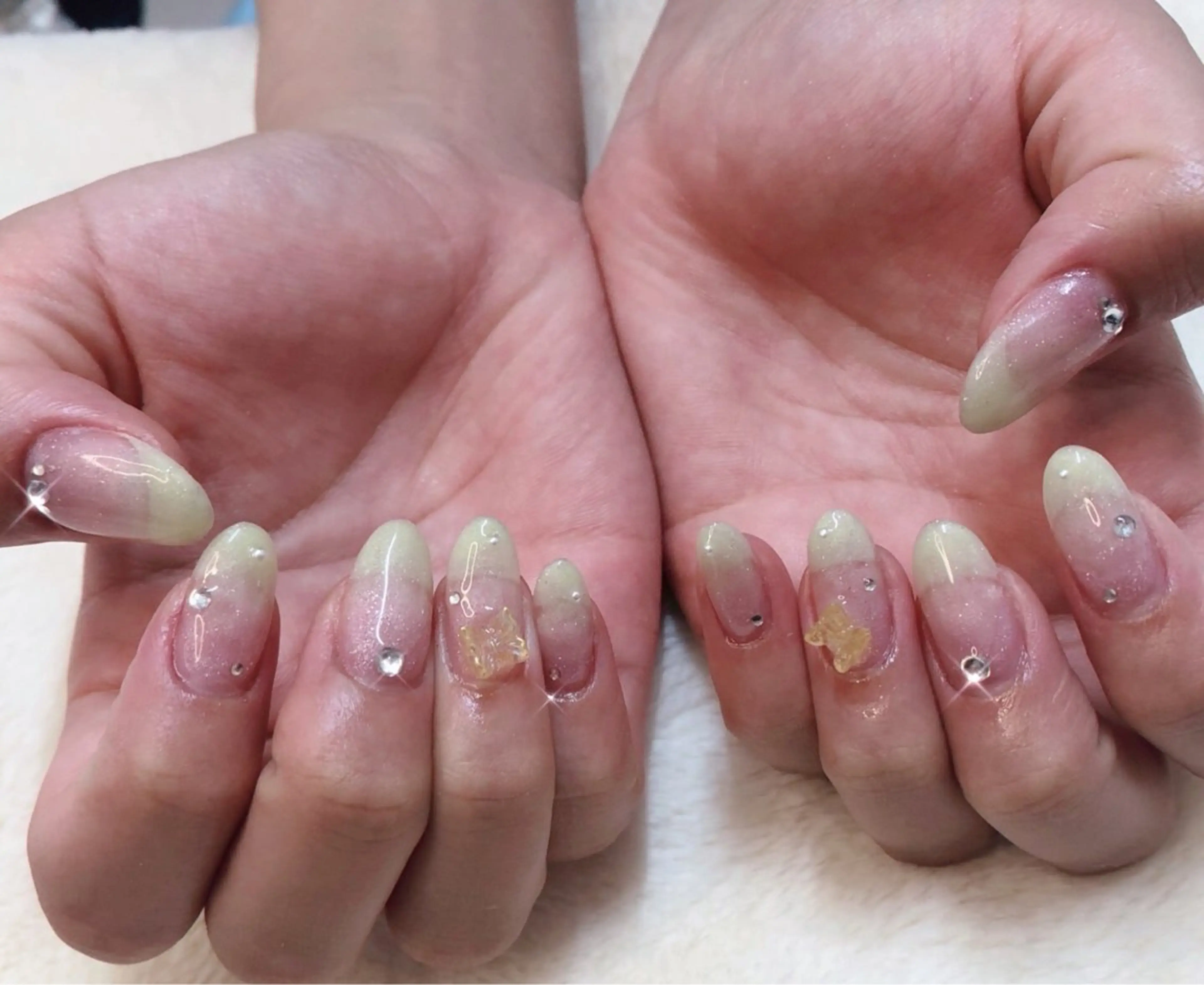 ネイル フットネイル ジェルネイル 氷ネイル・うるうるネイル 韓国ネイル オフィスネイル ハンドネイル ハンドケア 大門浜松町 ネイルのネイルデザイン