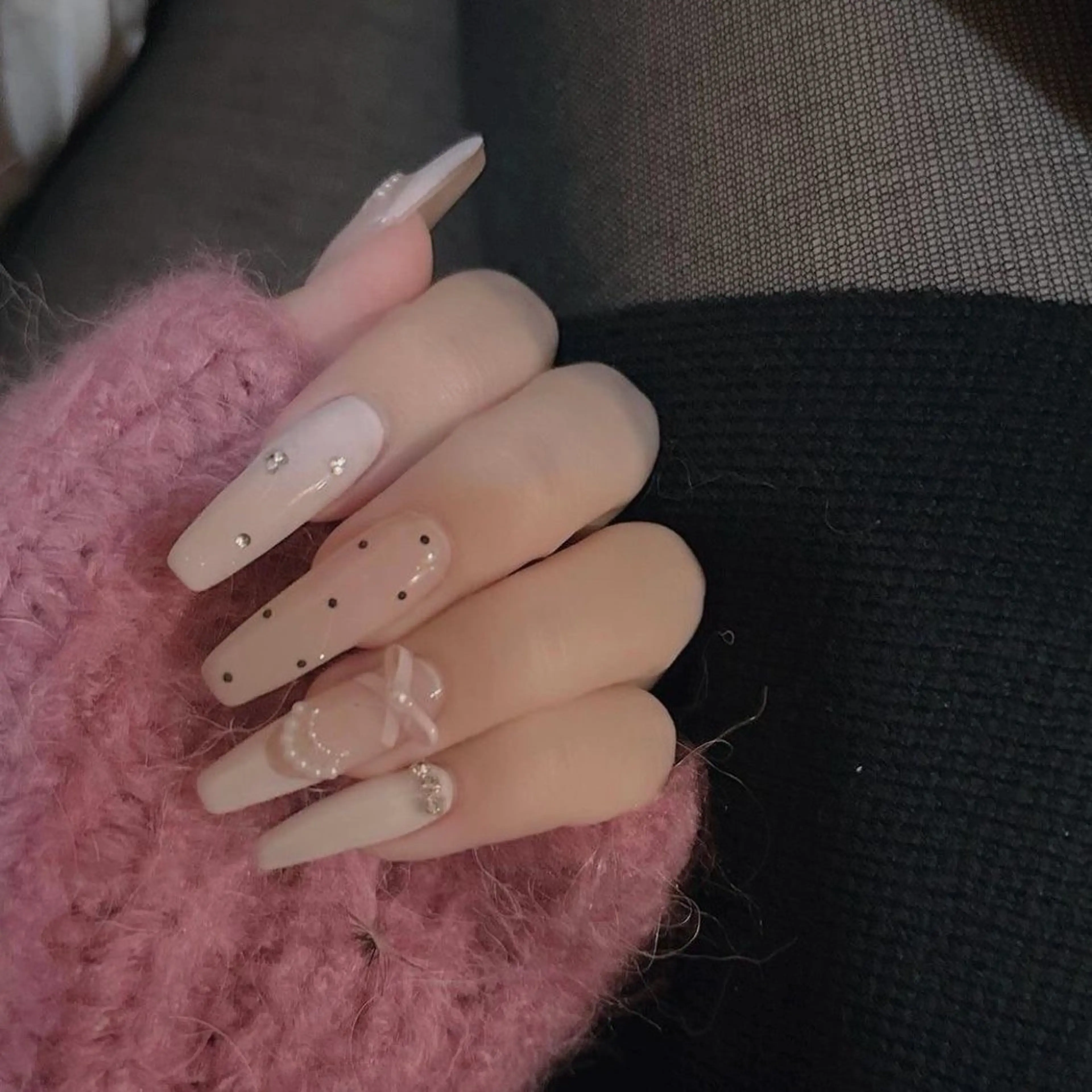 ネイル フレンチネイル キラキラネイル 韓国ネイル シンプルネイル ワンホンネイル ハンドネイル MEI Nailのネイルデザイン