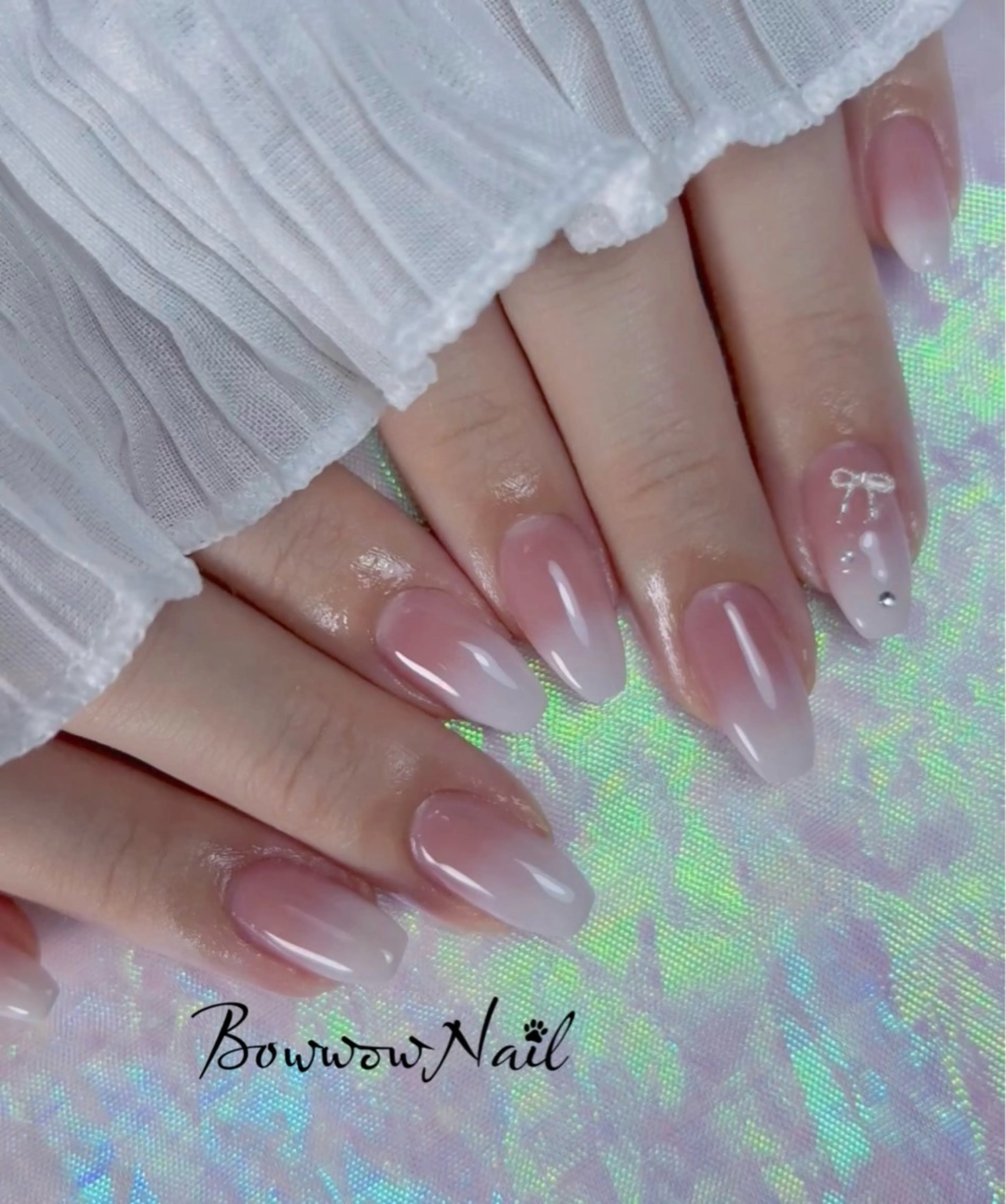 ネイル グラデーション 韓国ネイル シンプルネイル 春ネイル ワンホンネイル ハンドネイル Bow wow Nail さや🧸のネイルデザイン