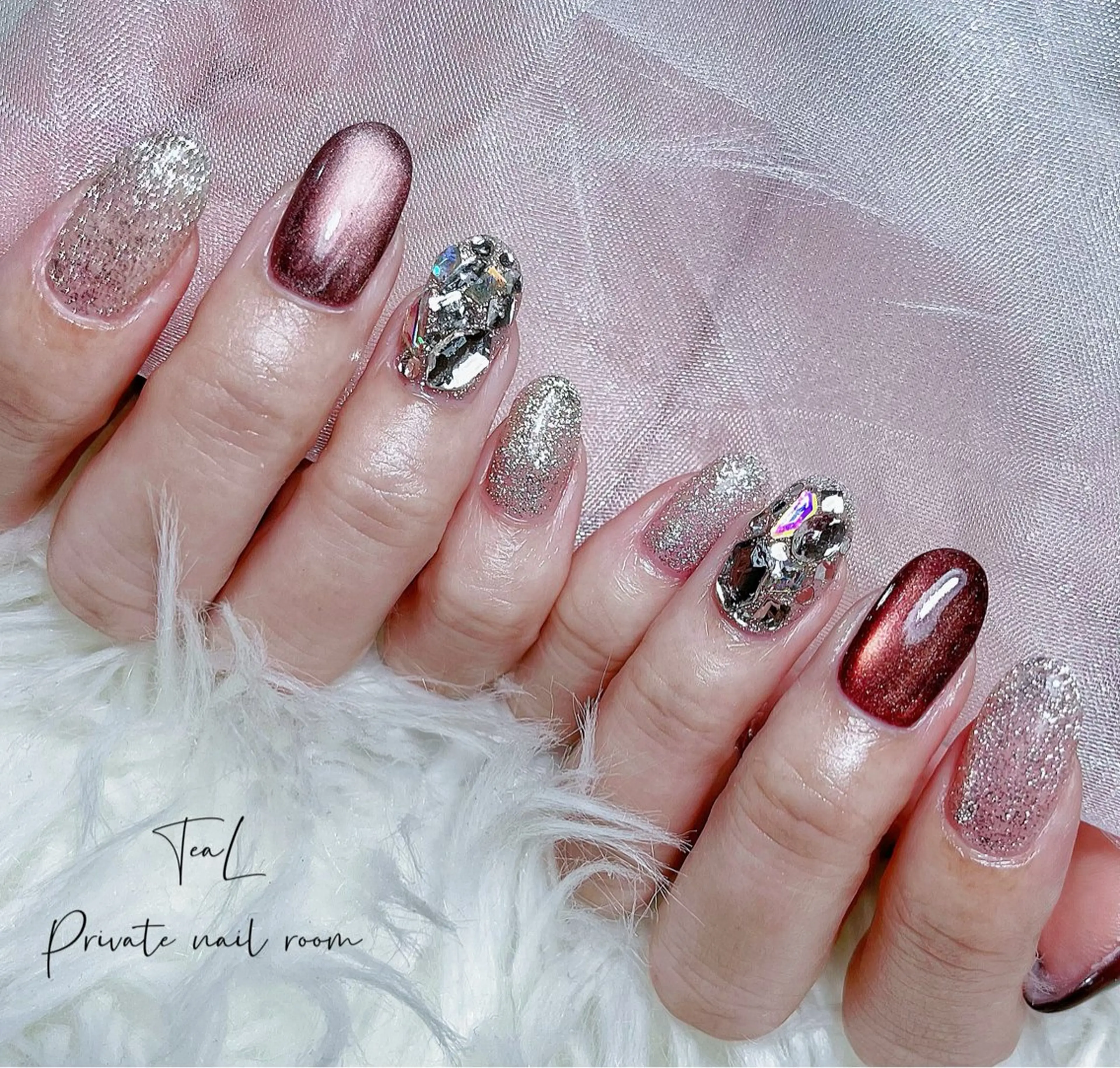 ネイル マグネットネイル TeaL nailのネイルデザイン