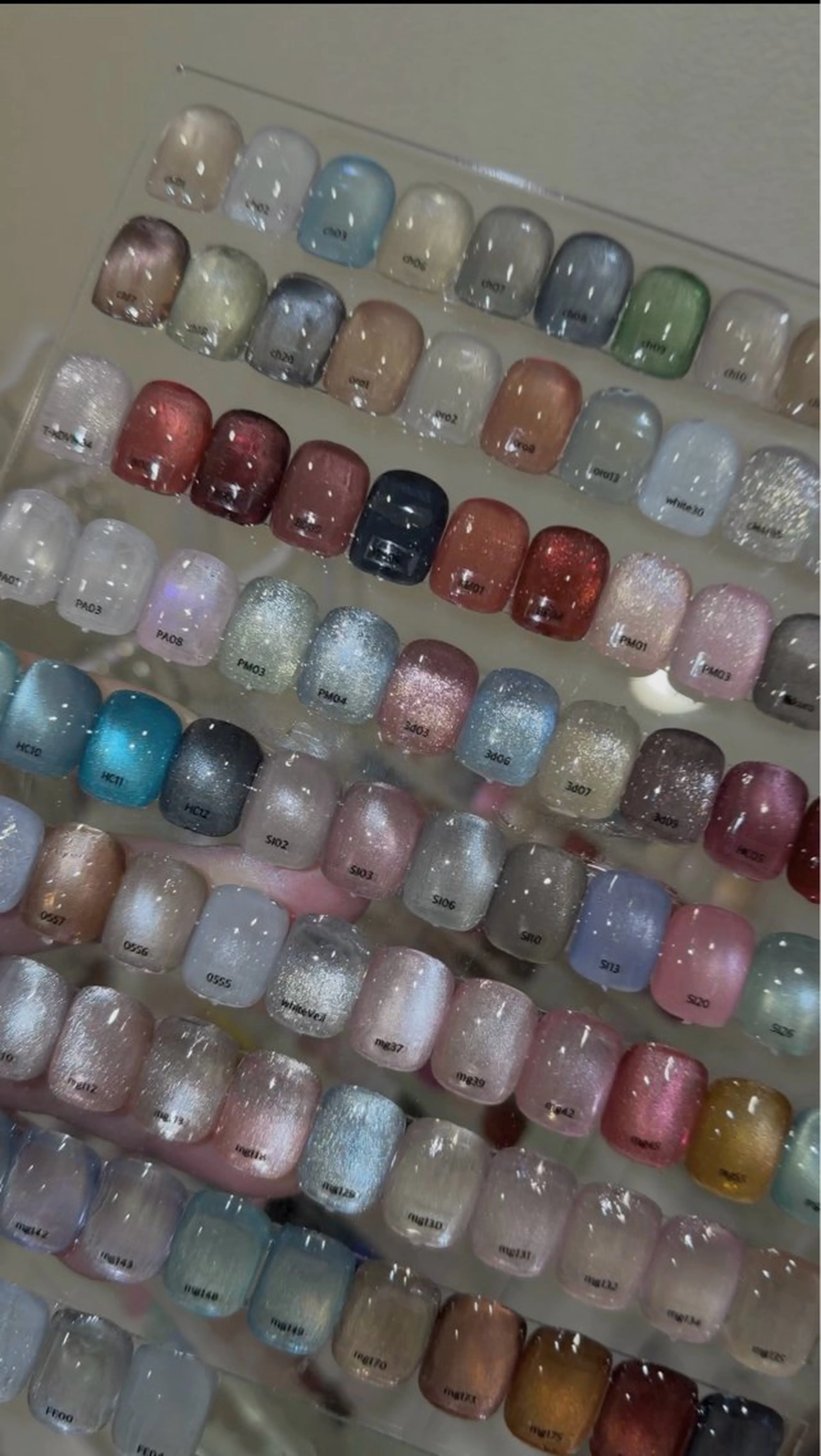 ネイル Hou'oli所属・ネイリスト kisakiのネイルデザイン