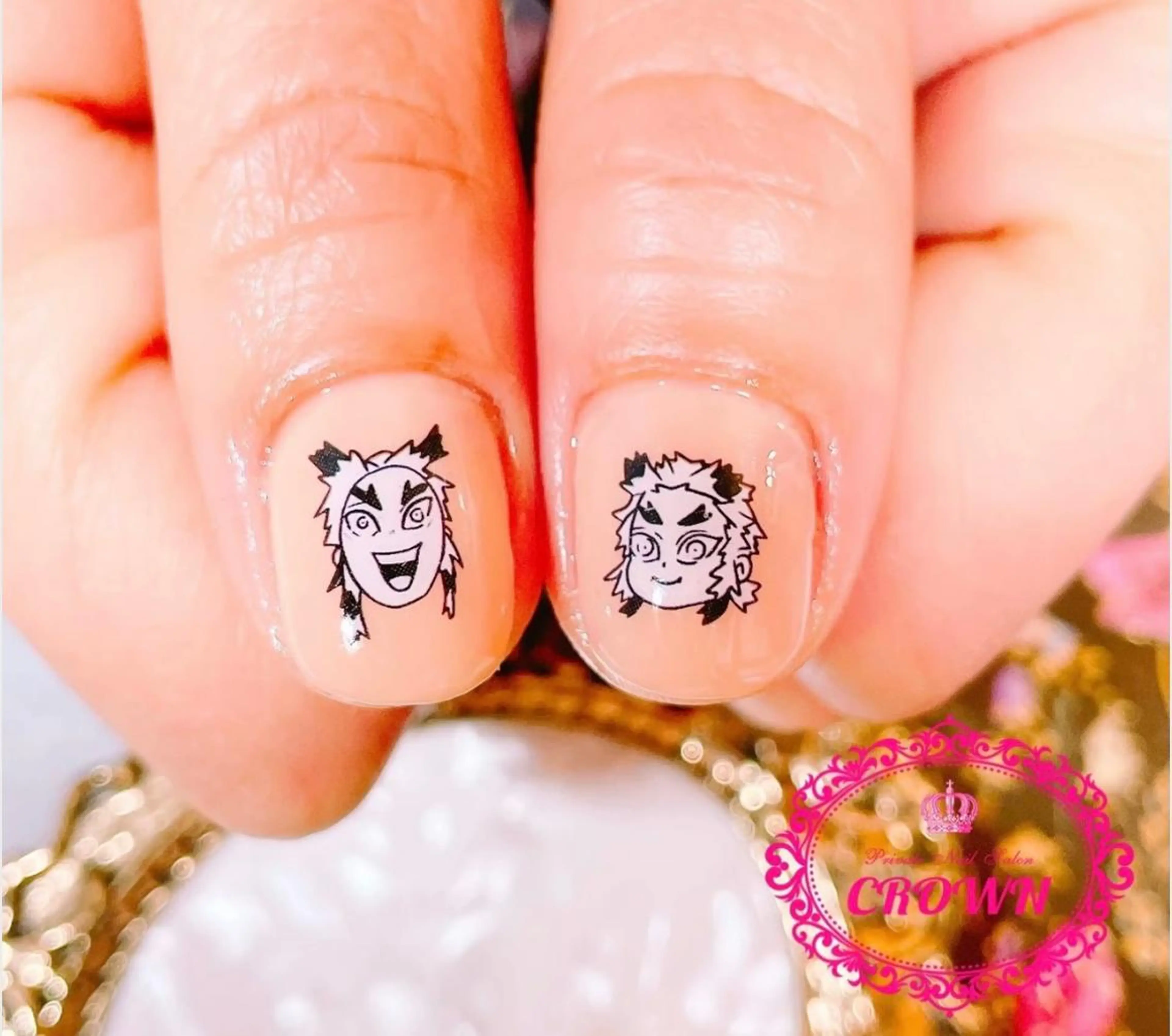 ネイル ハンドネイル CROWN プライベートサロンのネイルデザイン