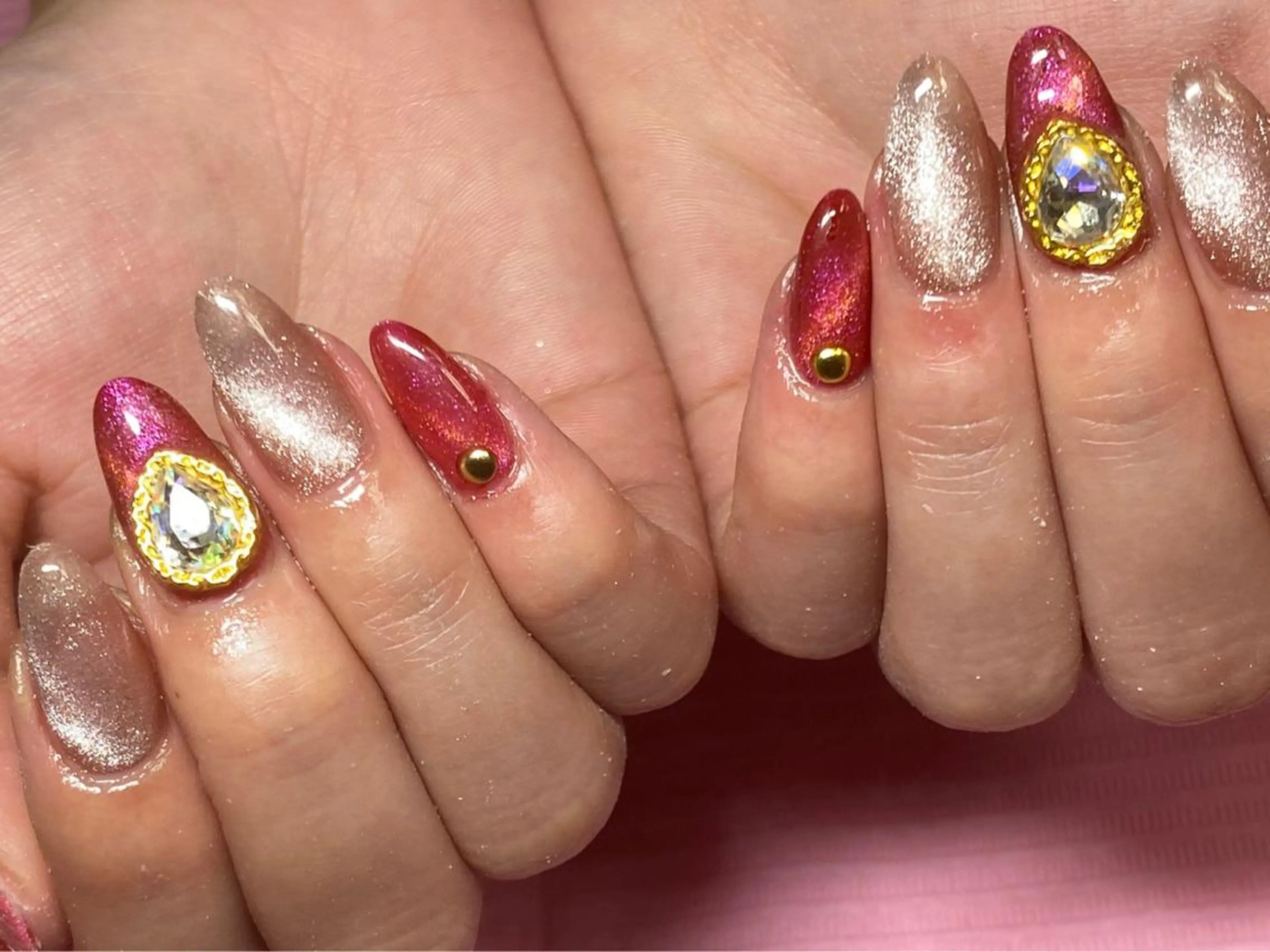 ミディアム ネイル Beauty Salon  Luna所属・Beauty Salon Lunaのエステ・リラクイメージ