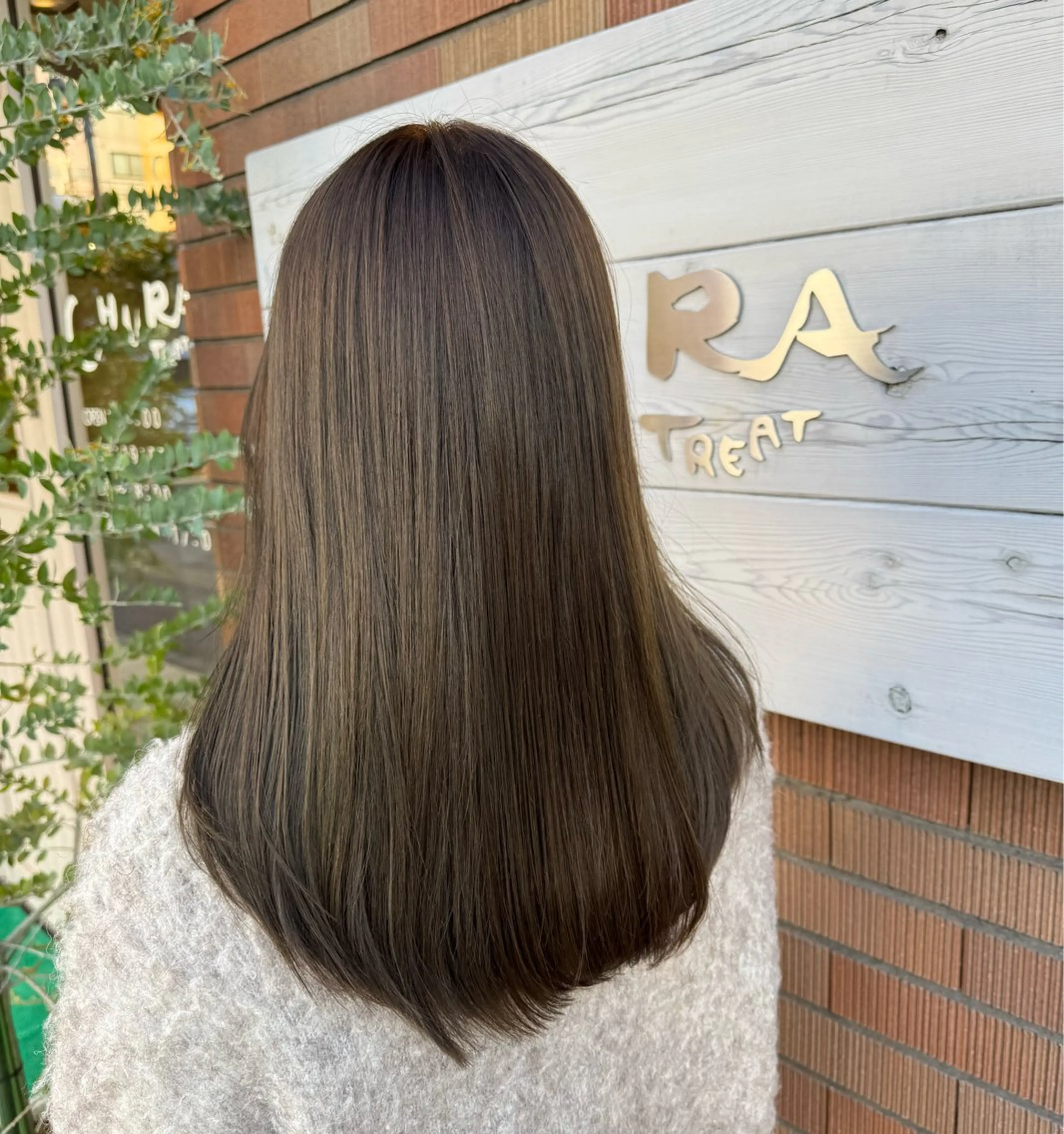 ミディアム ヘアカラー 畠 悠也のヘアスタイル