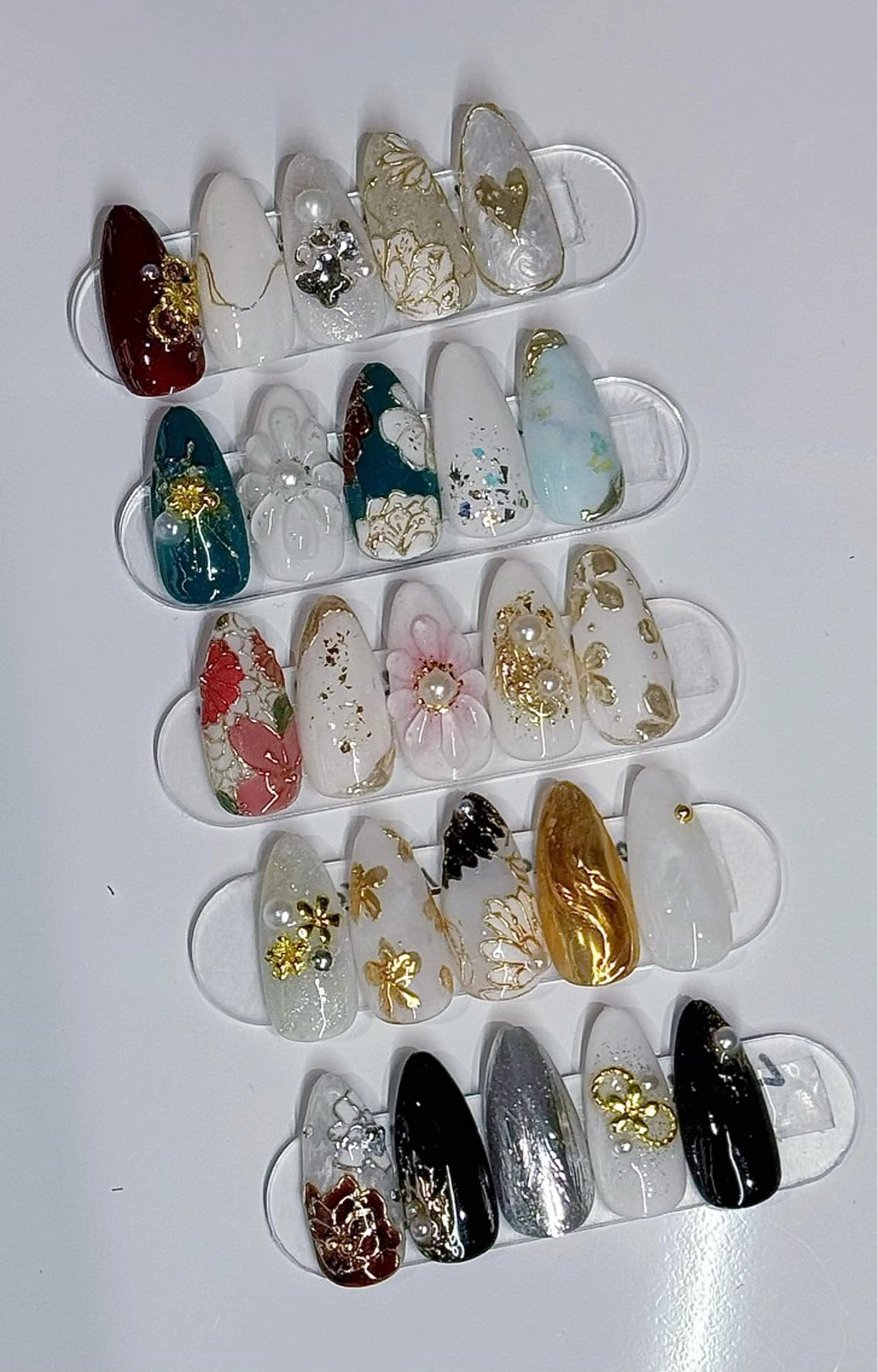 ネイル ハンドネイル I-nailロング /ワンホン/キラキラのネイルデザイン