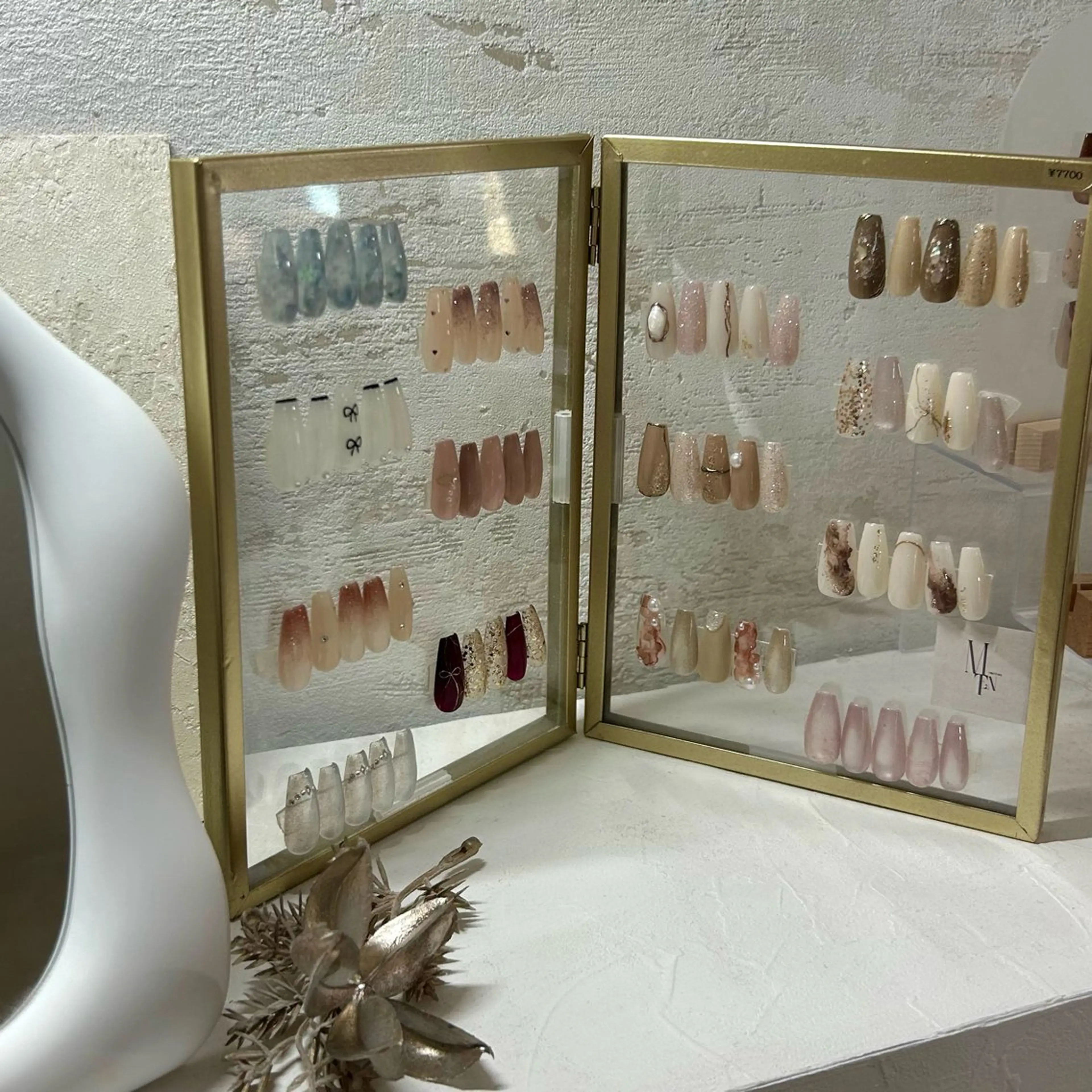 ミディアム ハンドネイル Mente / mai🌸のネイルデザイン