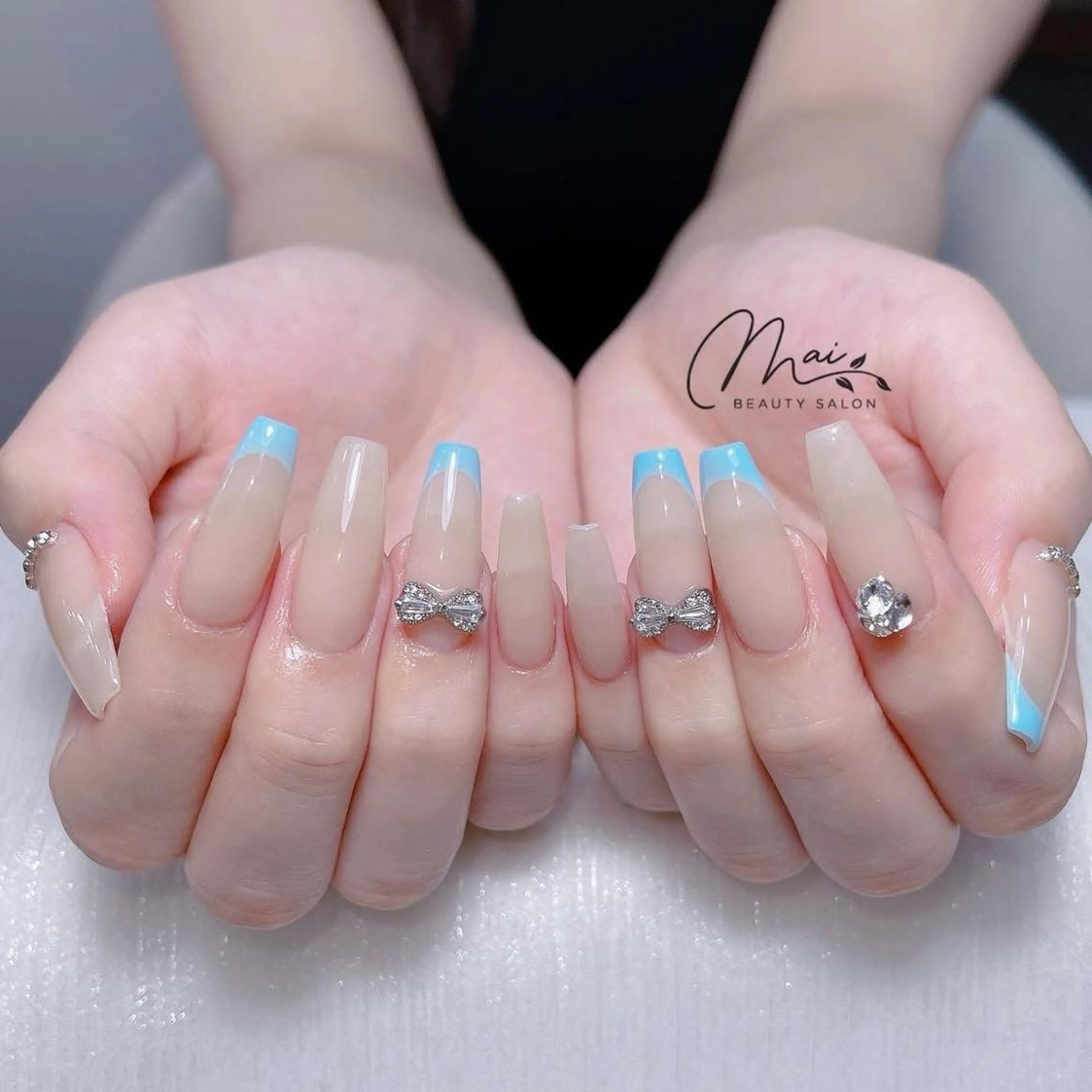 ネイル オーロラネイル チークネイル 長さ出し フラッシュネイル フットネイル MaiBeauty dodoのネイルデザイン