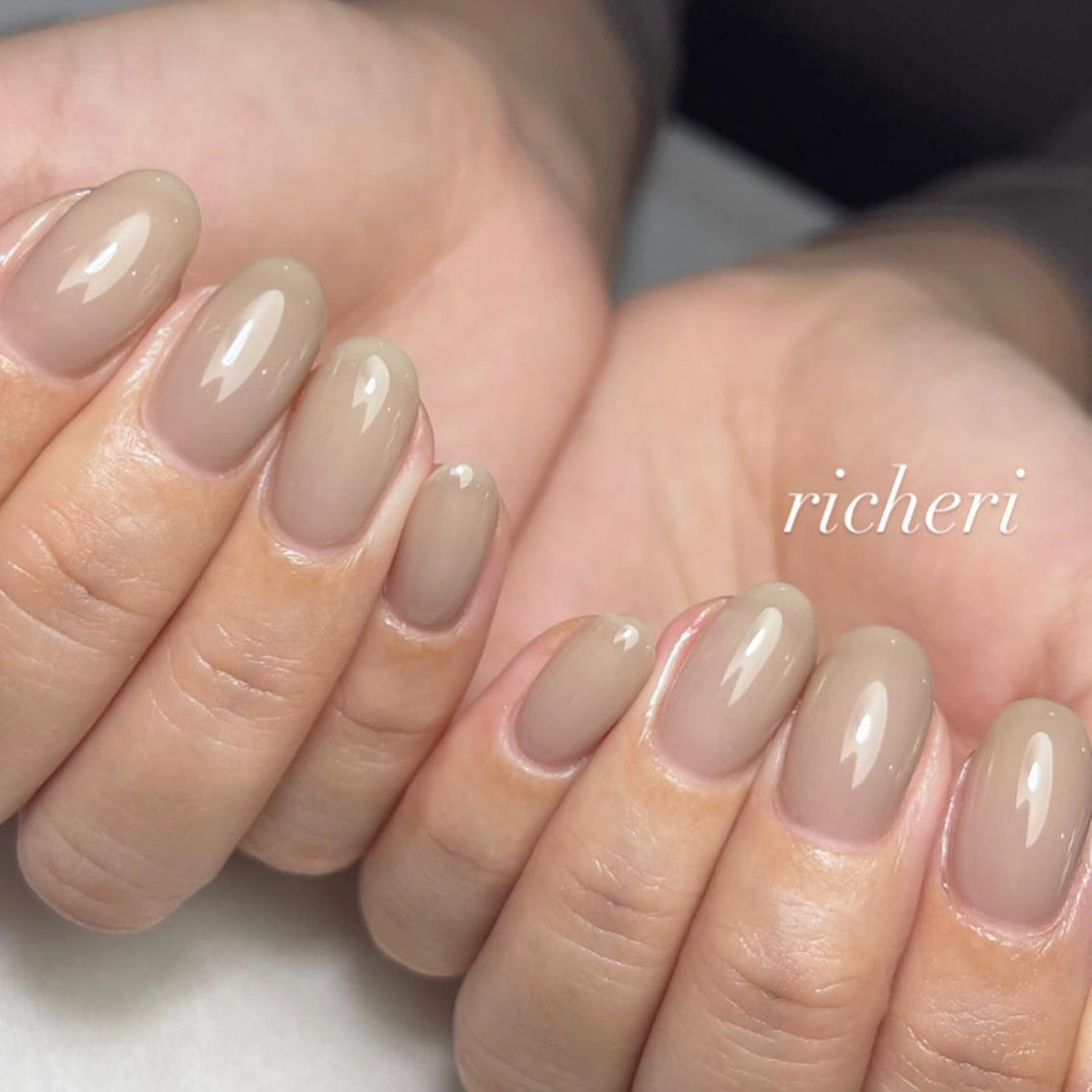 ミディアム ネイル ハンドネイル richeri beautyのエステ・リラクイメージ
