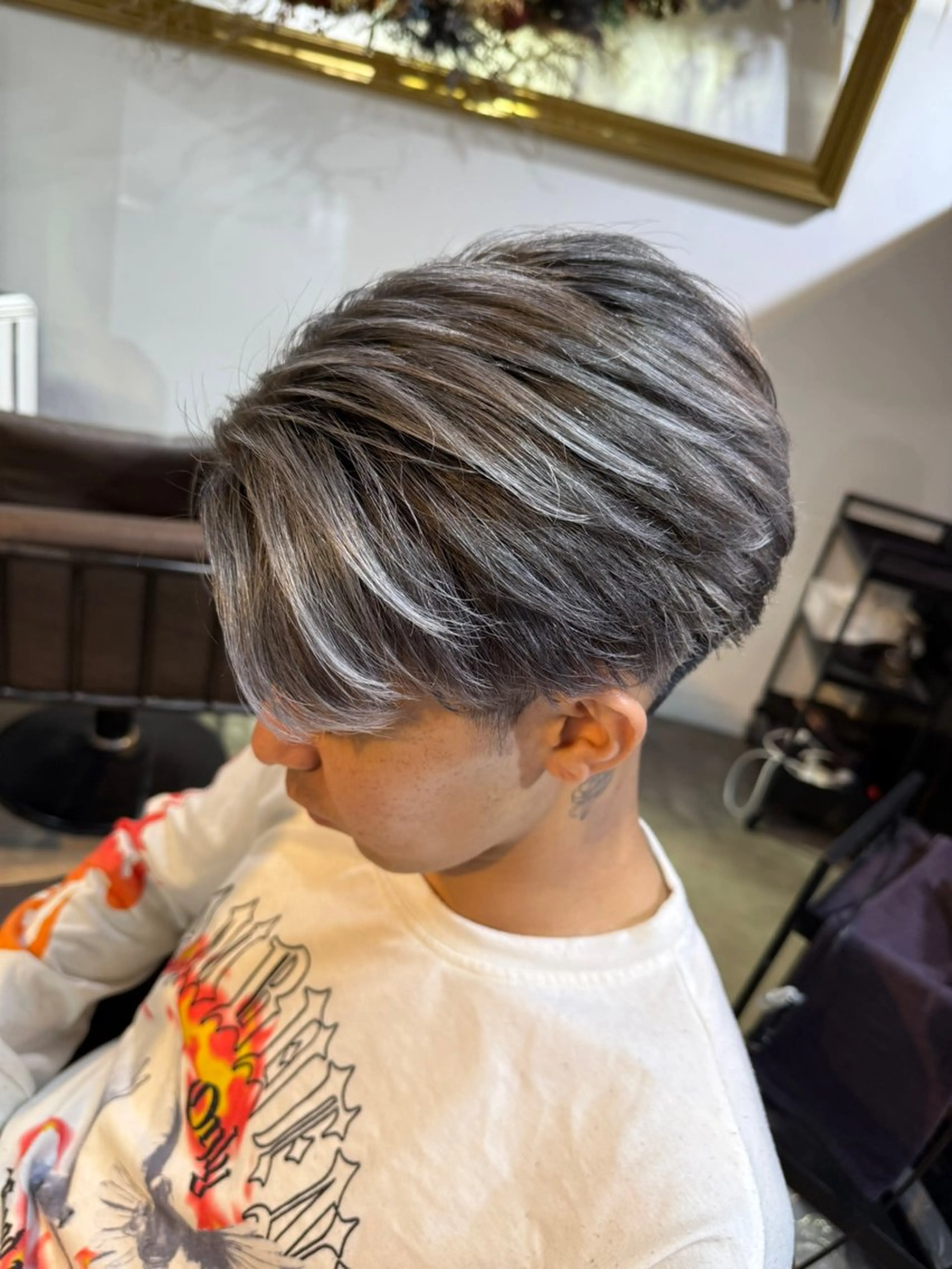 ショート レイヤーカット カット ヘアカラー 山影✨バレイヤージュ ハイライト✨メンズ◎のヘアスタイル