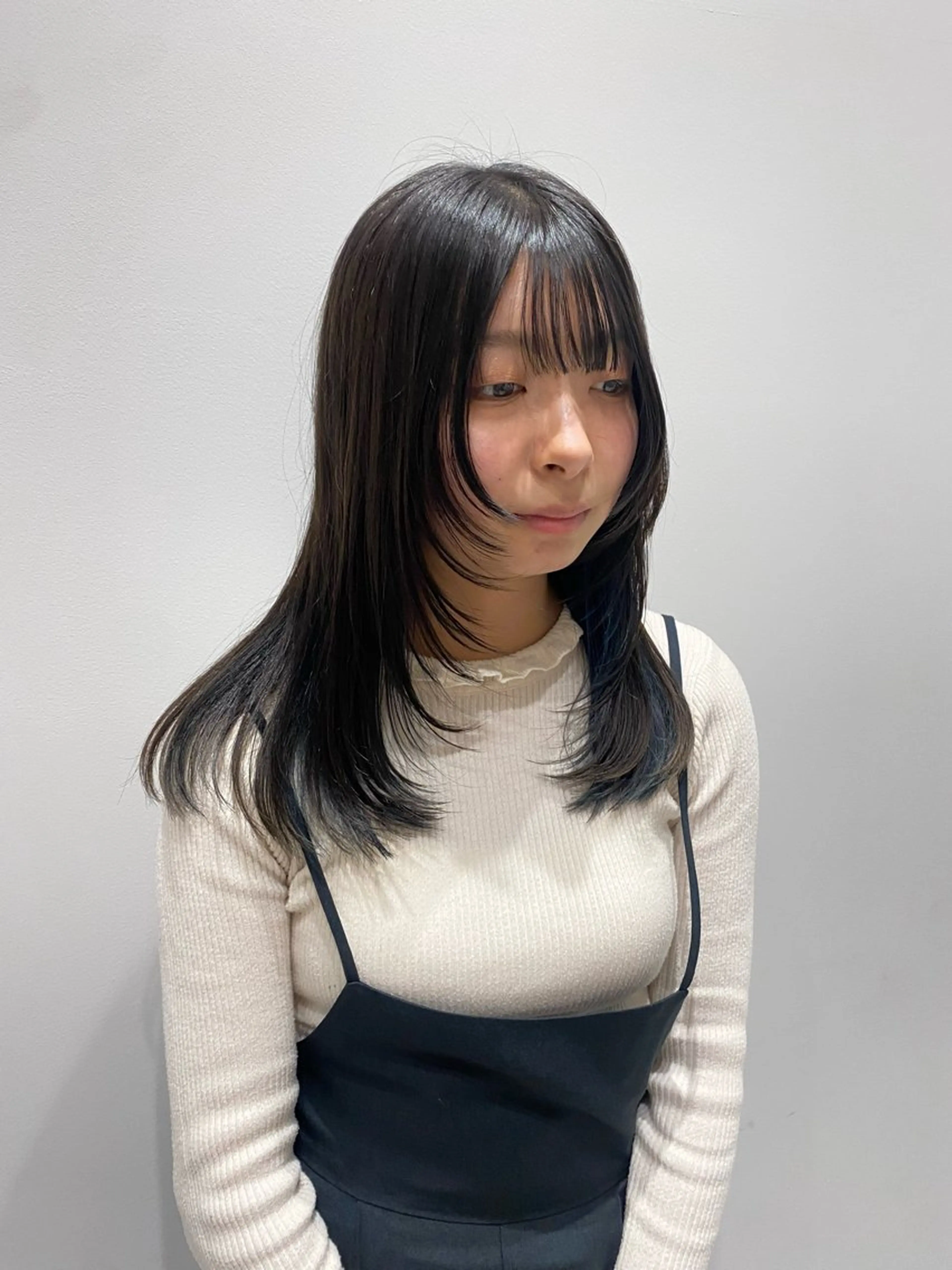 ロング レイヤーカット カット ヘアカラー mina🪐立川駅/ 無料ショートカットのヘアスタイル