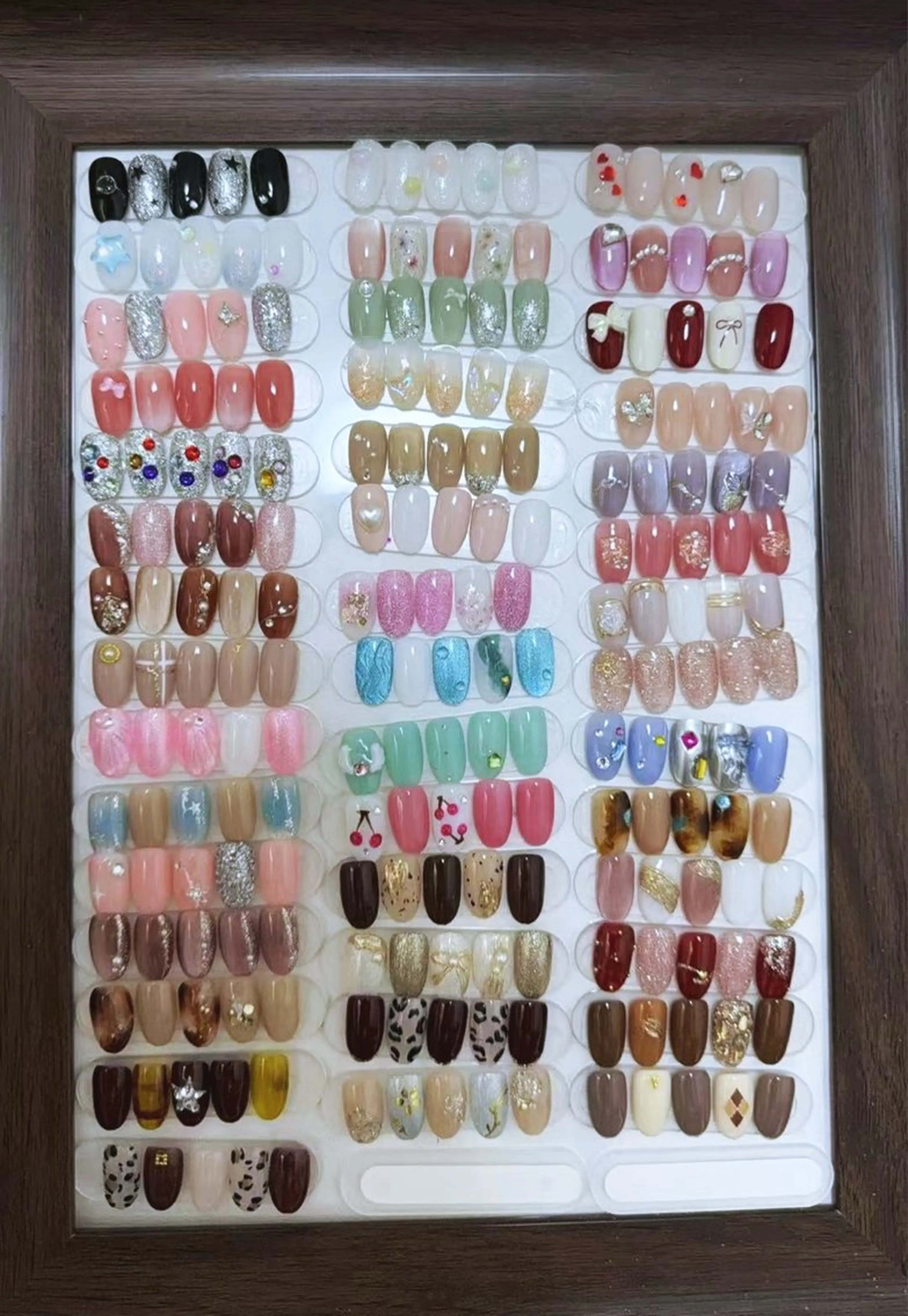 ネイル アートネイル チークネイル 長さ出し フラッシュネイル キラキラネイル ハンドネイル ハンドケア For you. Nail Salonのネイルデザイン