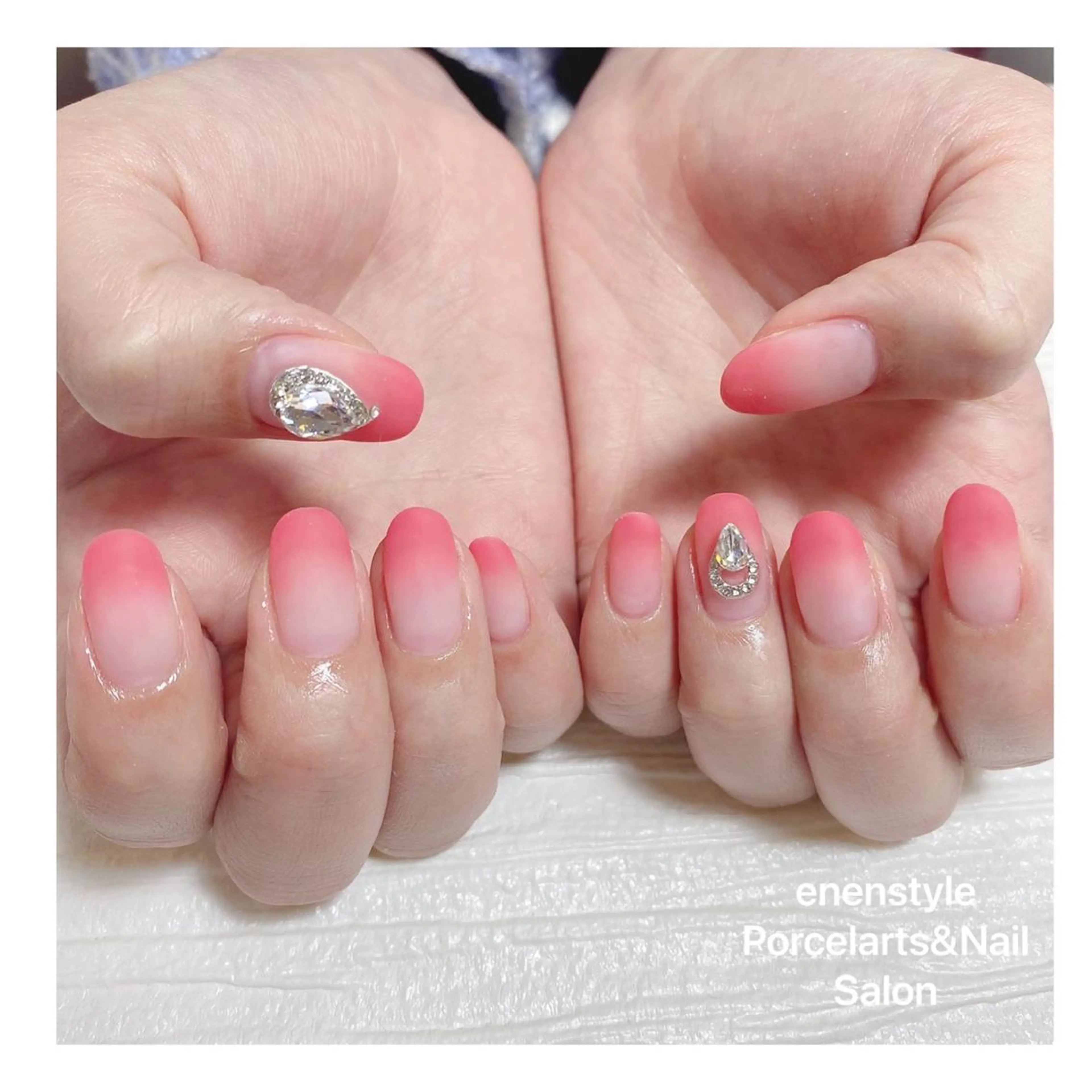 ミディアム ネイル ハンドネイル 👑enen style👑のネイルデザイン