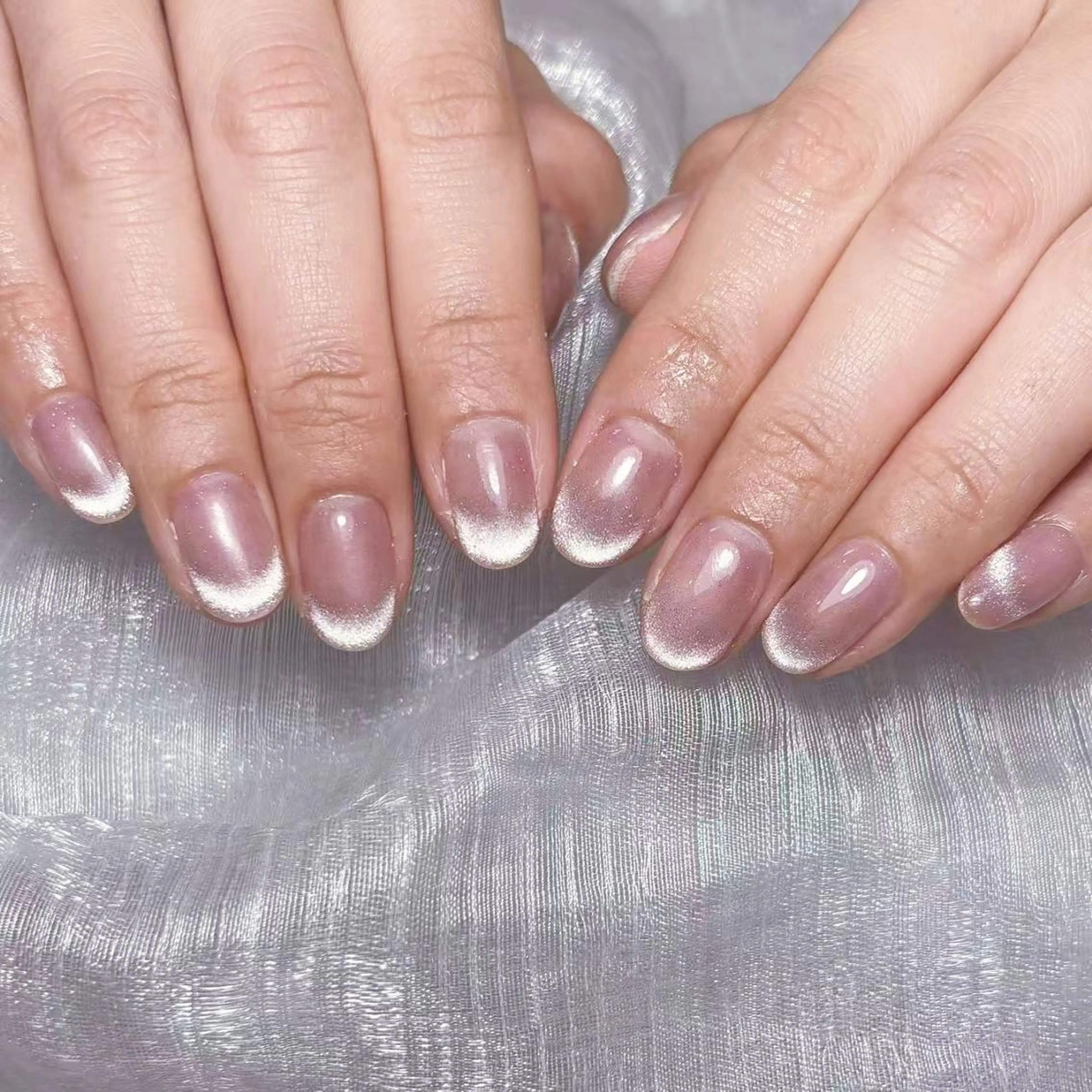 ネイル アートネイル オーロラネイル フラッシュネイル ガーリー キラキラネイル リナ 💅のネイルデザイン