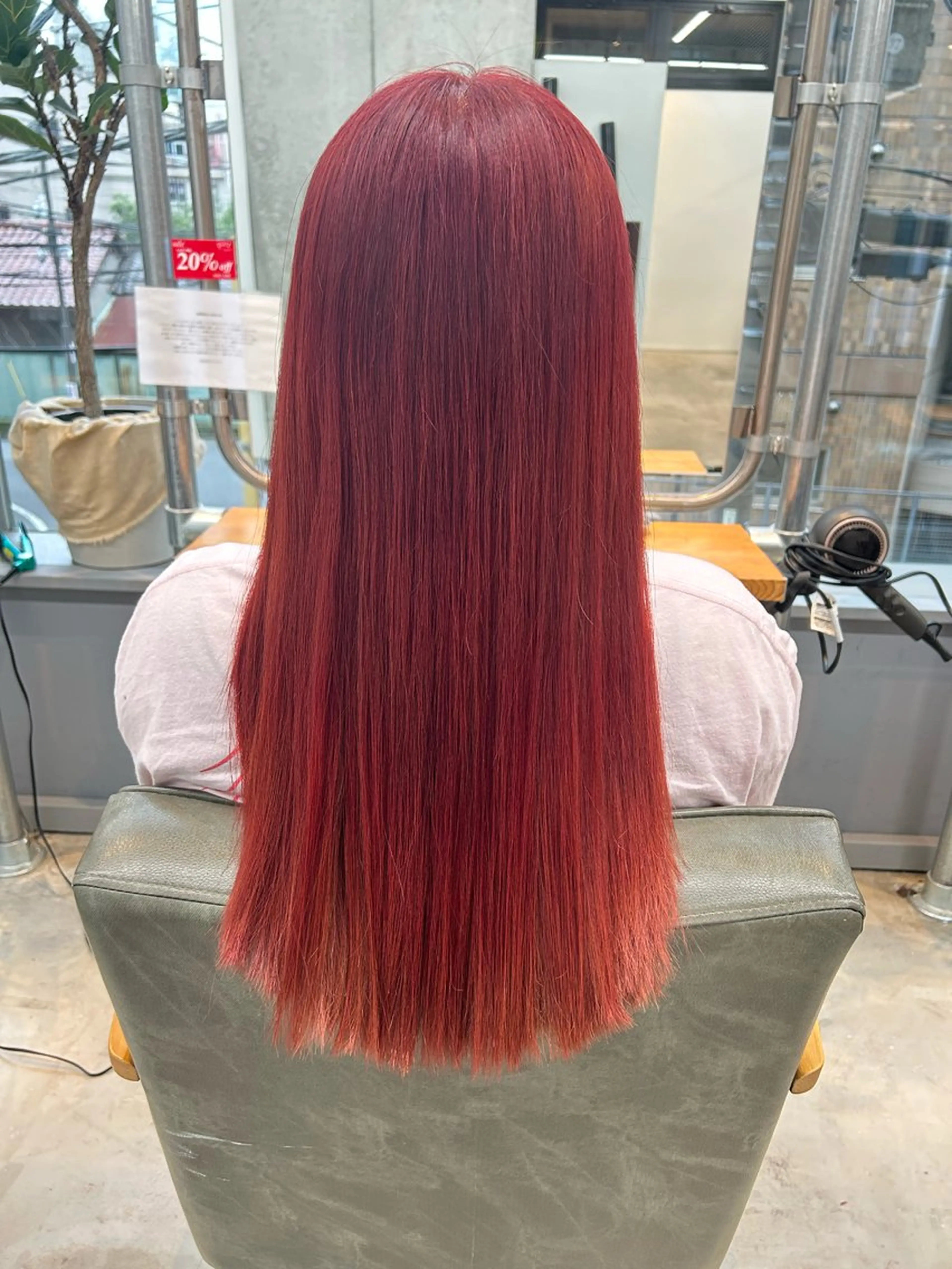 ロング カラー レッドカラー カット ヘアカラー トリートメント 🎀たな 🧸のヘアスタイル