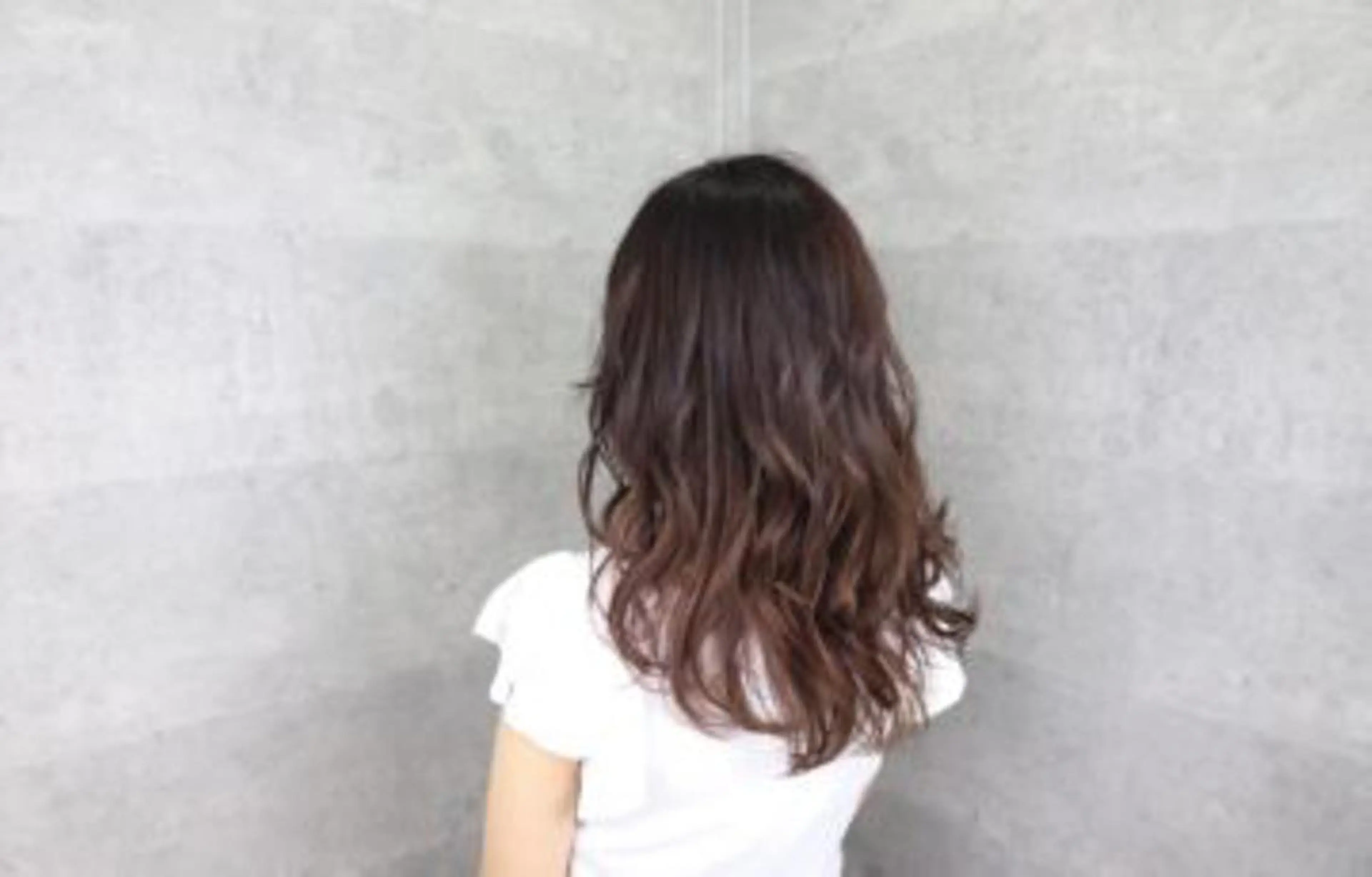 ロング ホカリ ツカサのヘアスタイル