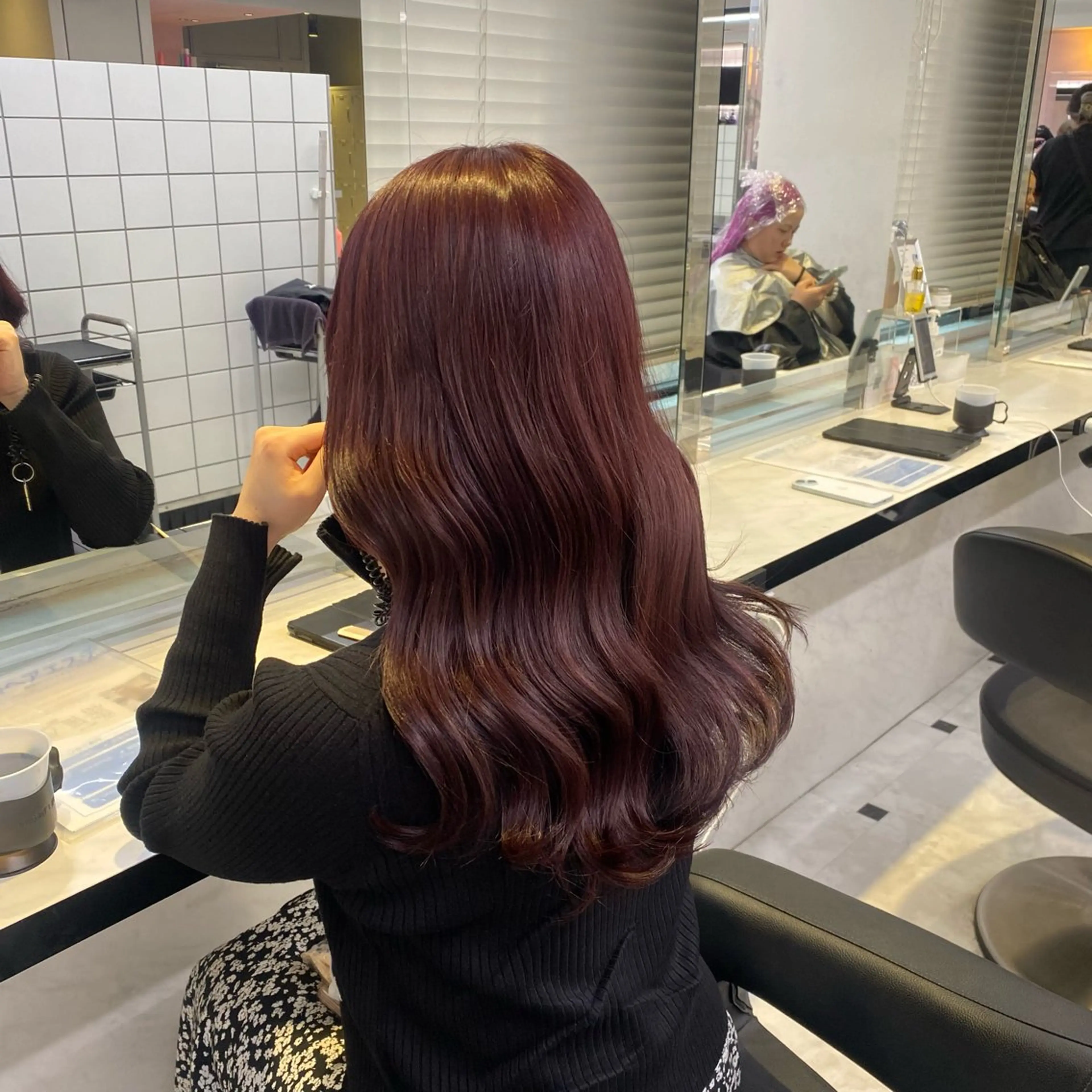 ロング カラー ヘアカラー トリートメント ヘッドスパ ヘアセット 透明感ベージュカラー 🪞上野🪞AIのヘアスタイル