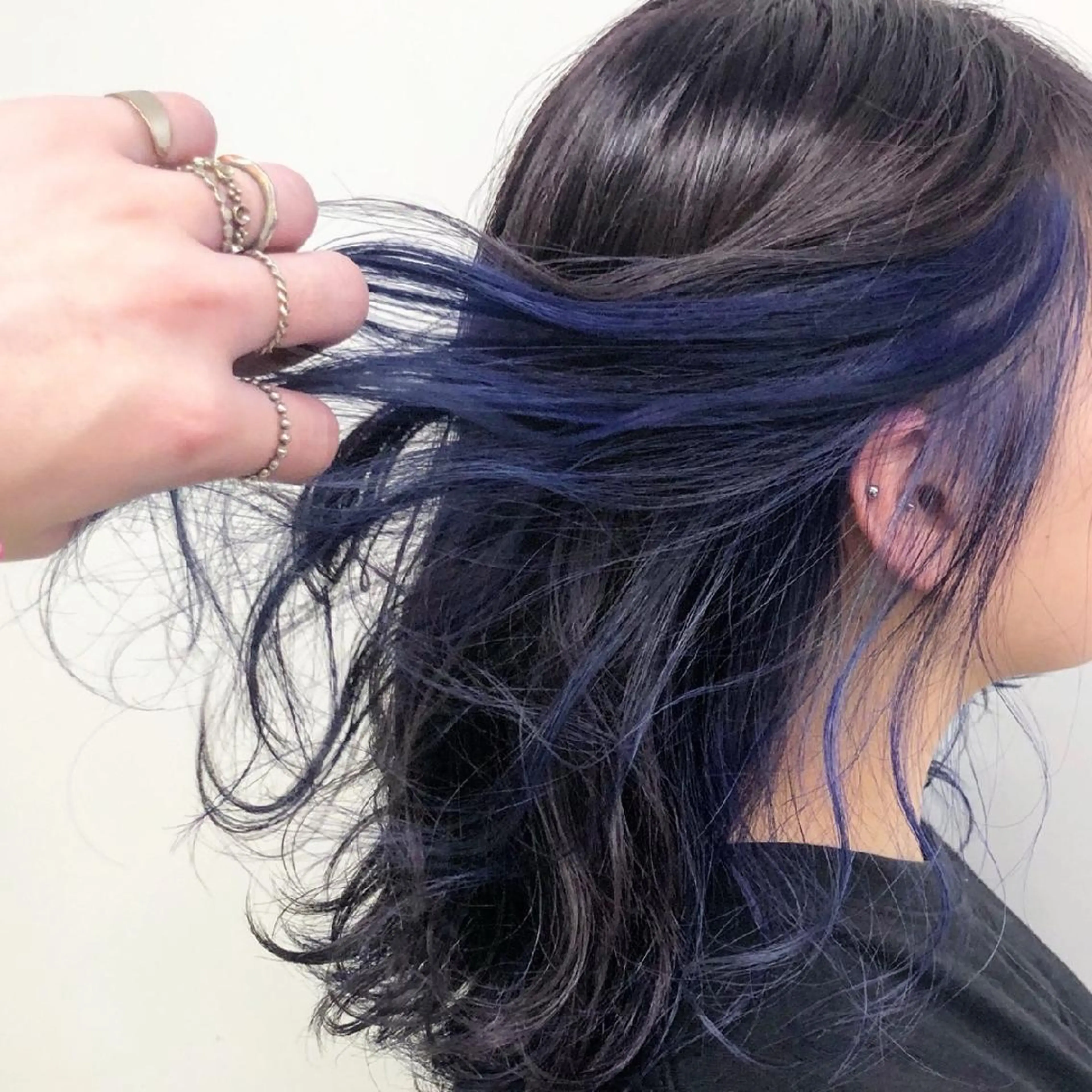 セミロング カラー 🤍💕ブリーチカラ ーAyaka💕🤍のヘアスタイル