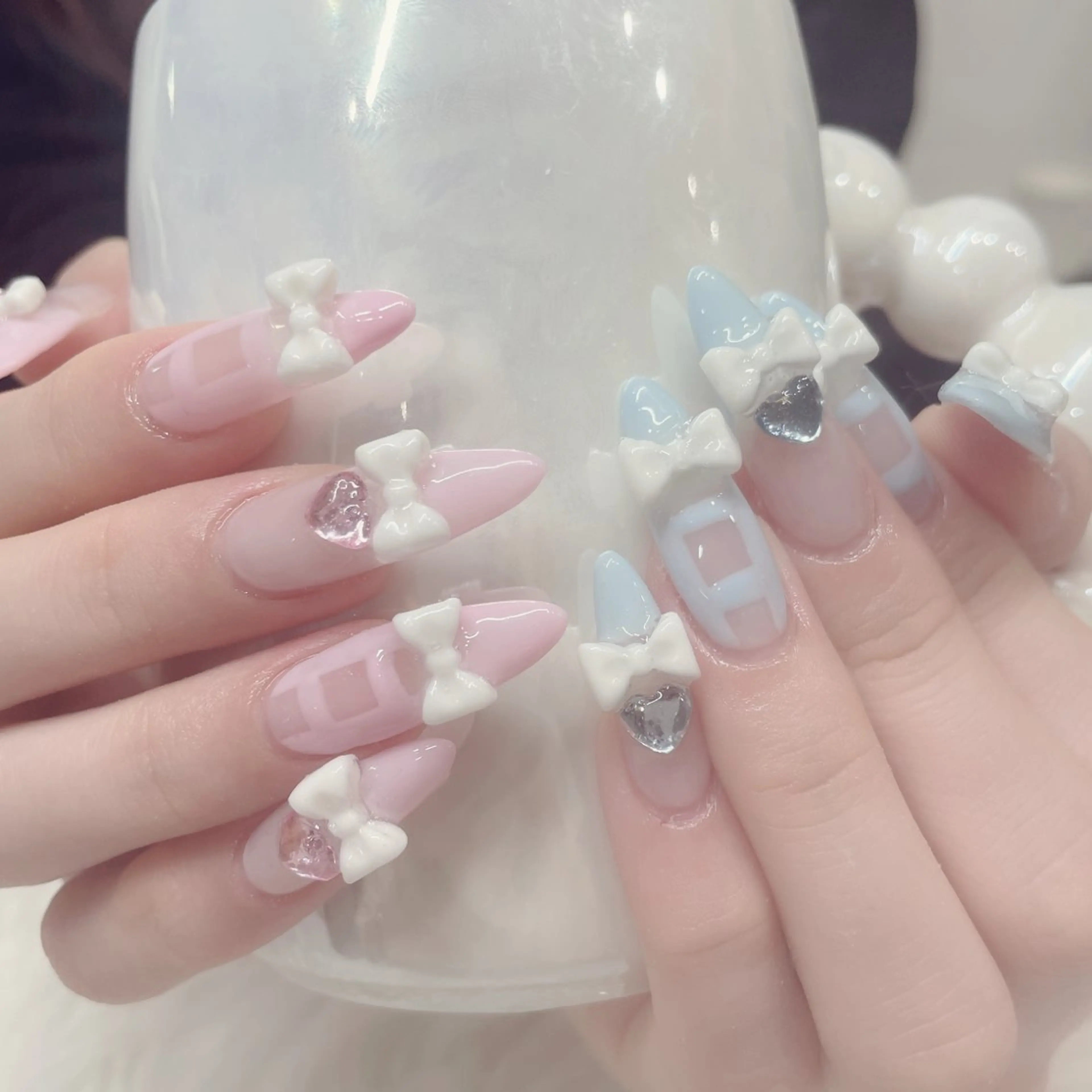 ネイル ハンドネイル &ME ネイルサロンのネイルデザイン