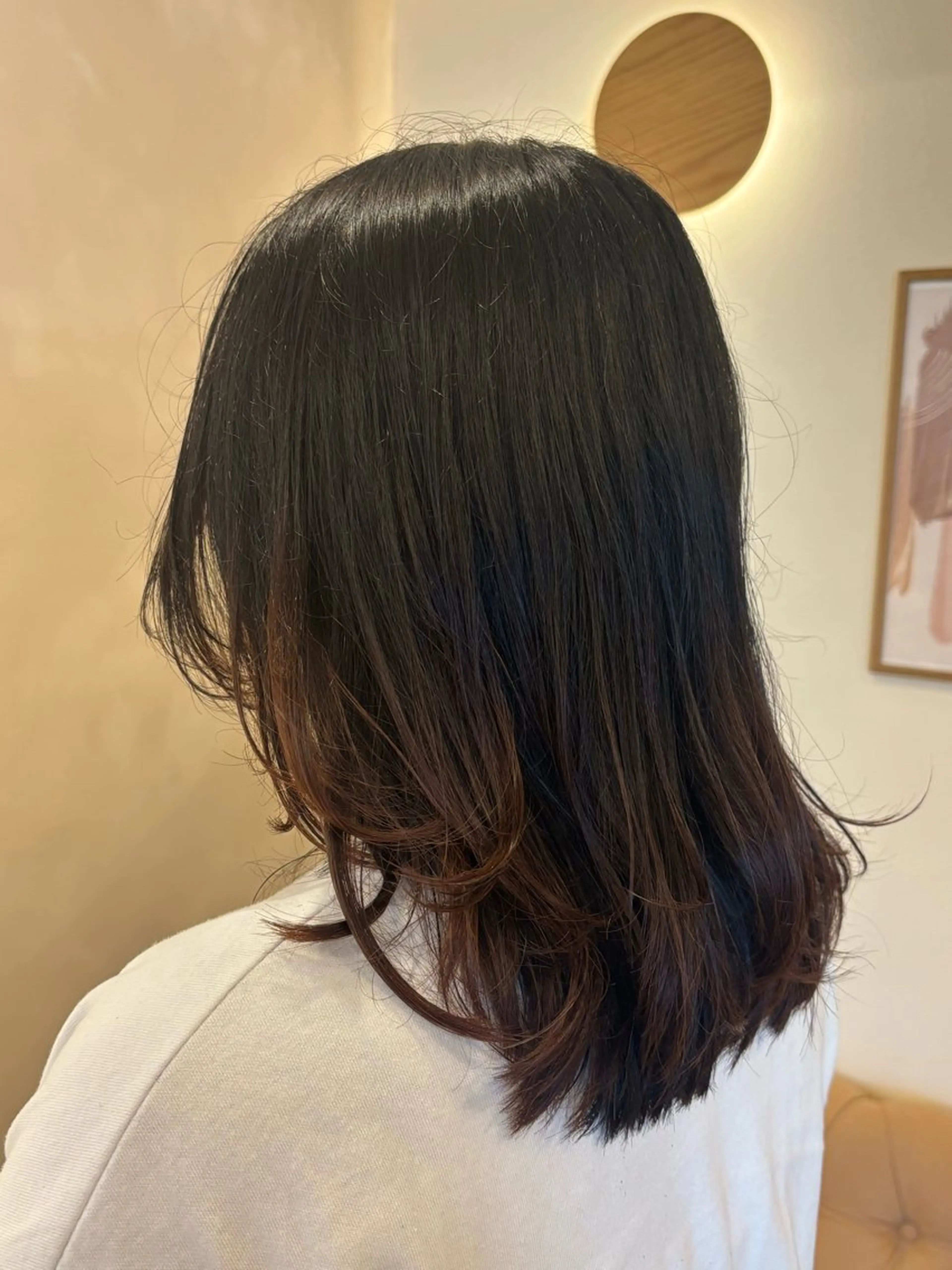 ミディアム ミディアムレイヤー レイヤーカット シンバヒナノ/パーマ レイヤー/髪質改善のヘアスタイル