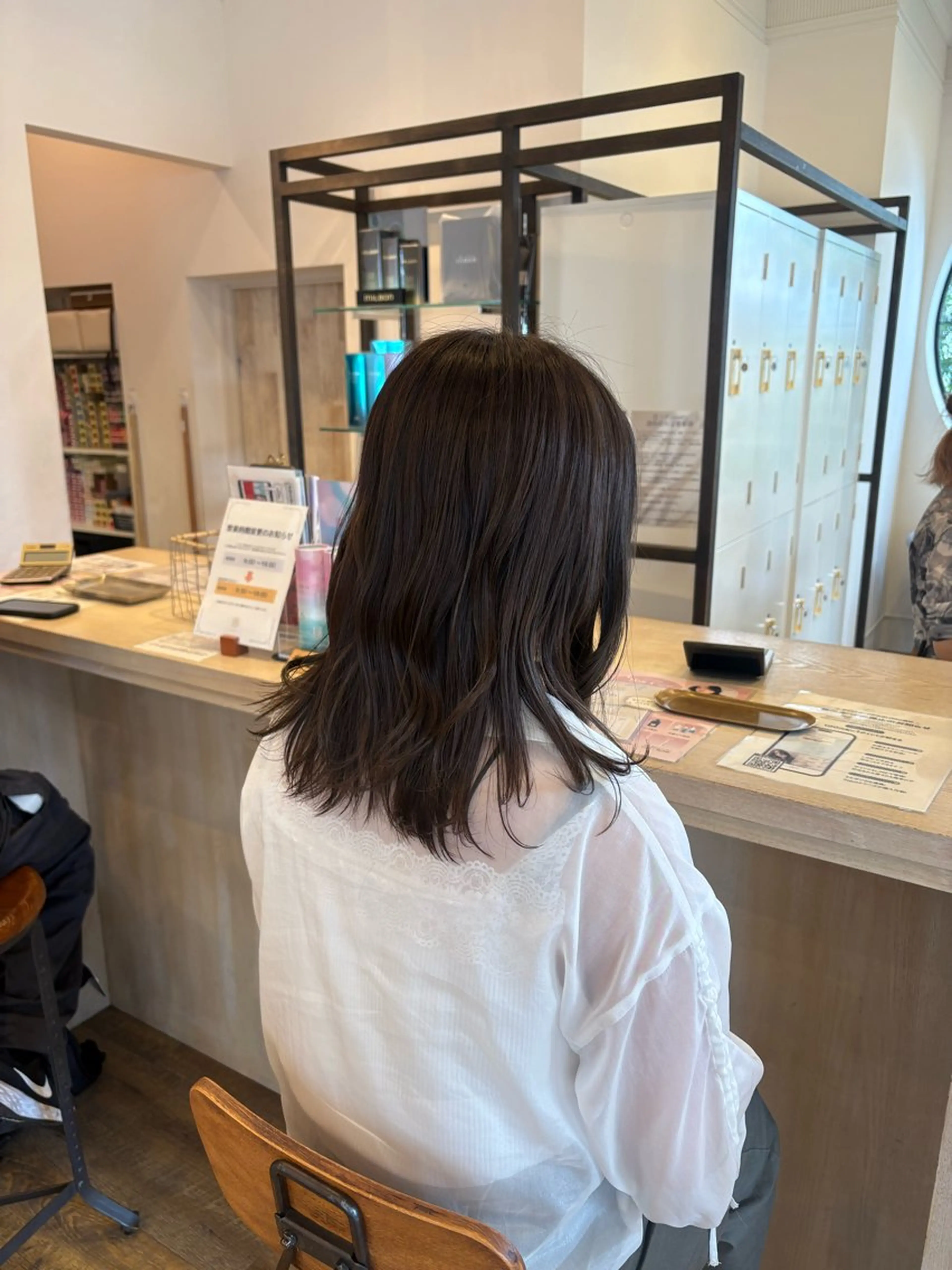 ミディアム カラー LORAN 寺田のヘアスタイル